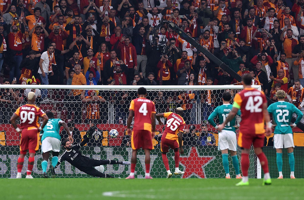 The Arne Slot gambles that backfired in Liverpool’s disjointed defeat to Galatasaray