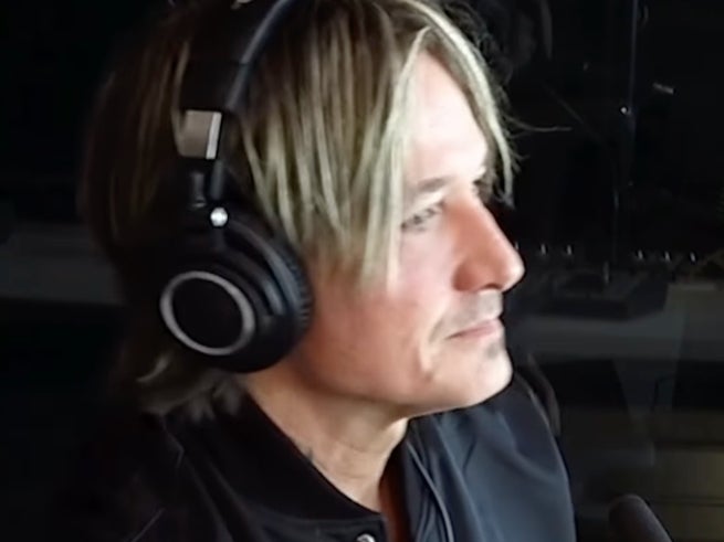 Keith Urban didn’t appear comfortable chatting about his wife in a resurfaced clip