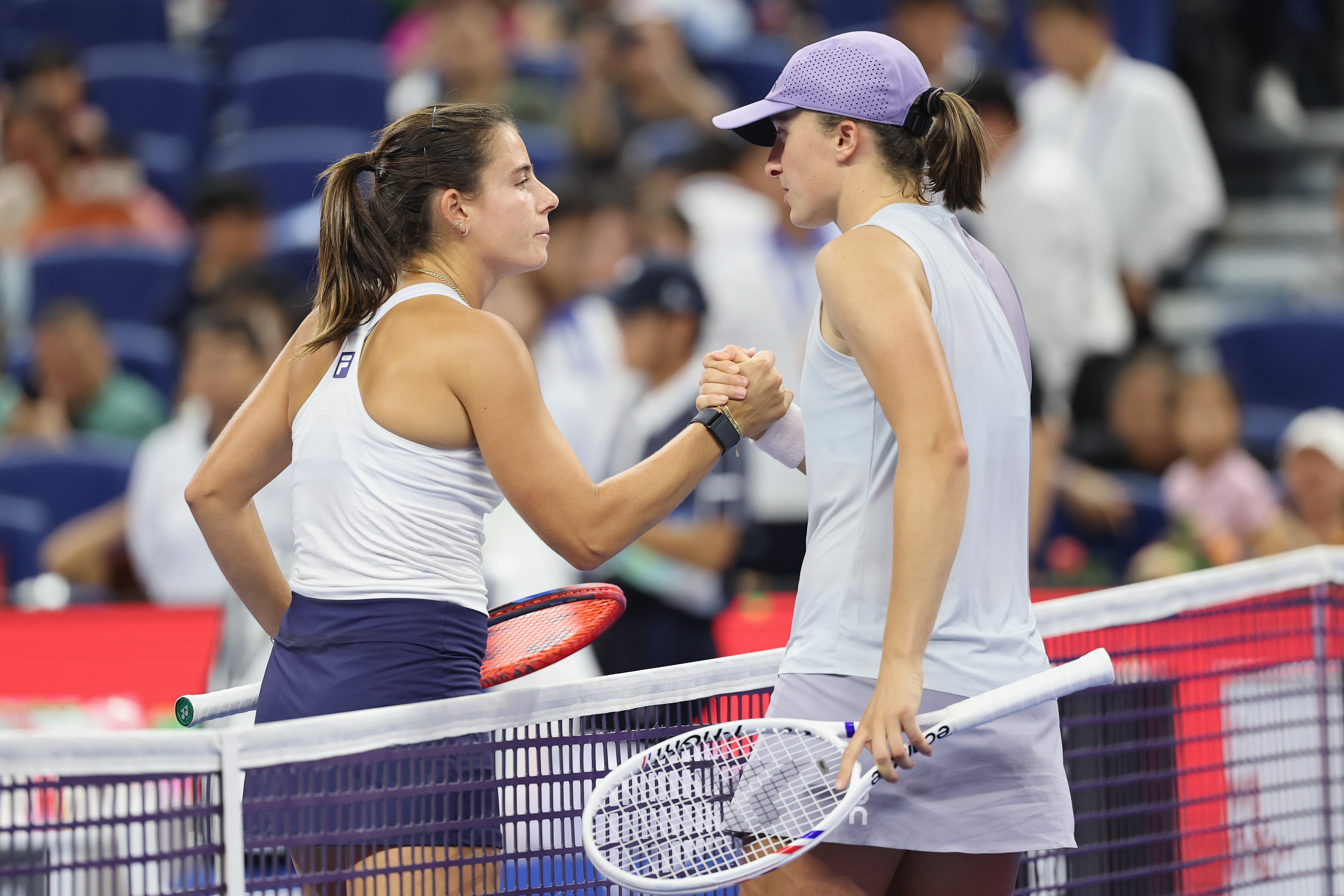 Emma Navarro recorded her first victory against Swiatek