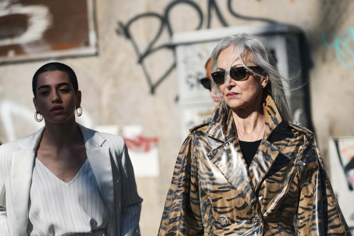 How to find a raincoat that’s waterproof and stylish How to find a raincoat that’s waterproof and stylish