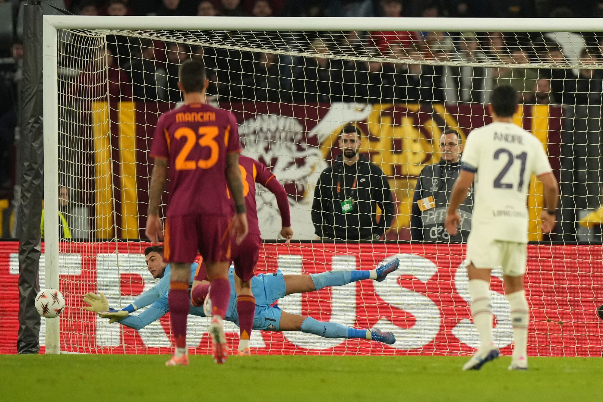 Özer saved three penalties in the game