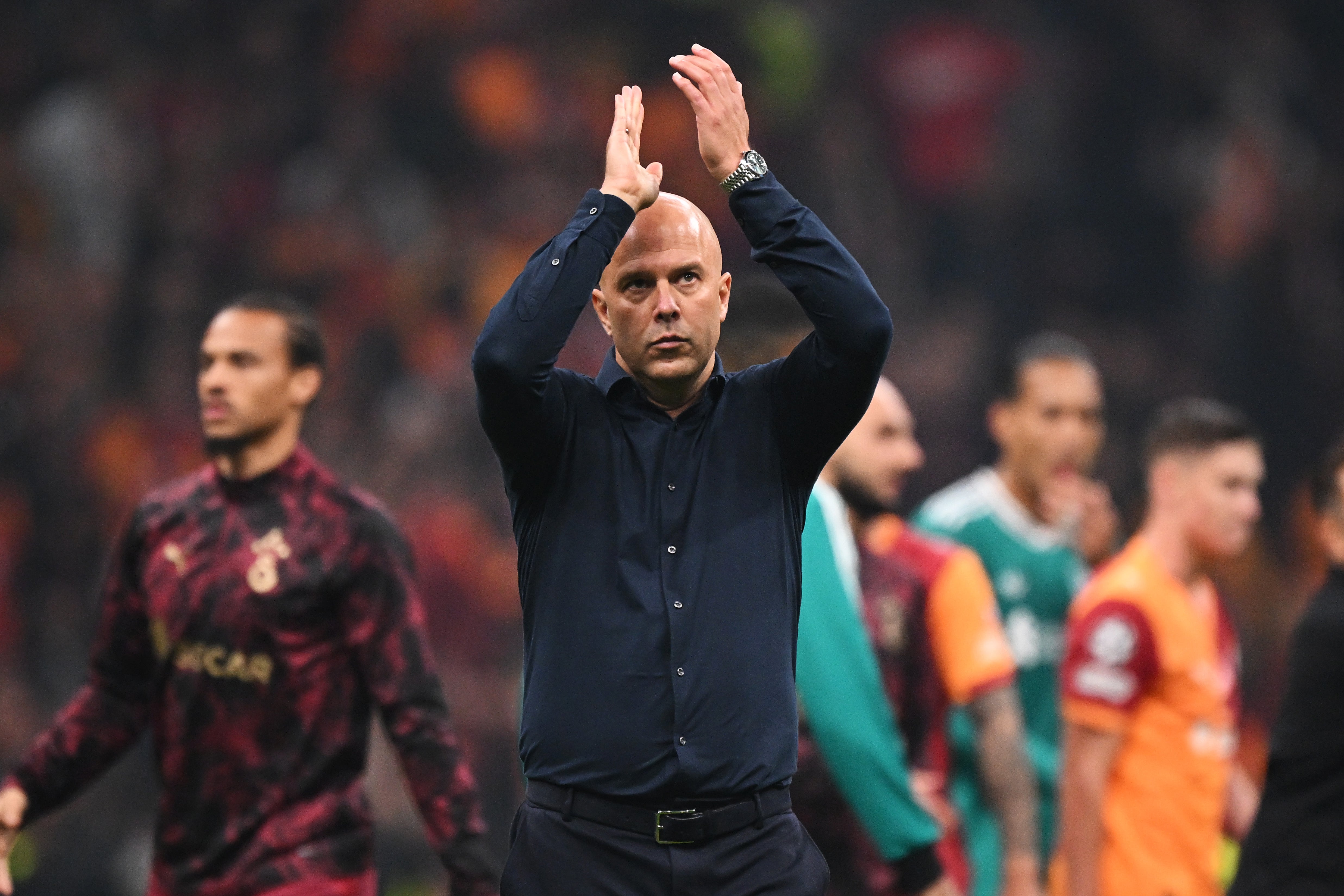 Arne Slot se snaží přerušit nejdelší sérii proher za celou svou manažerskou kariéru