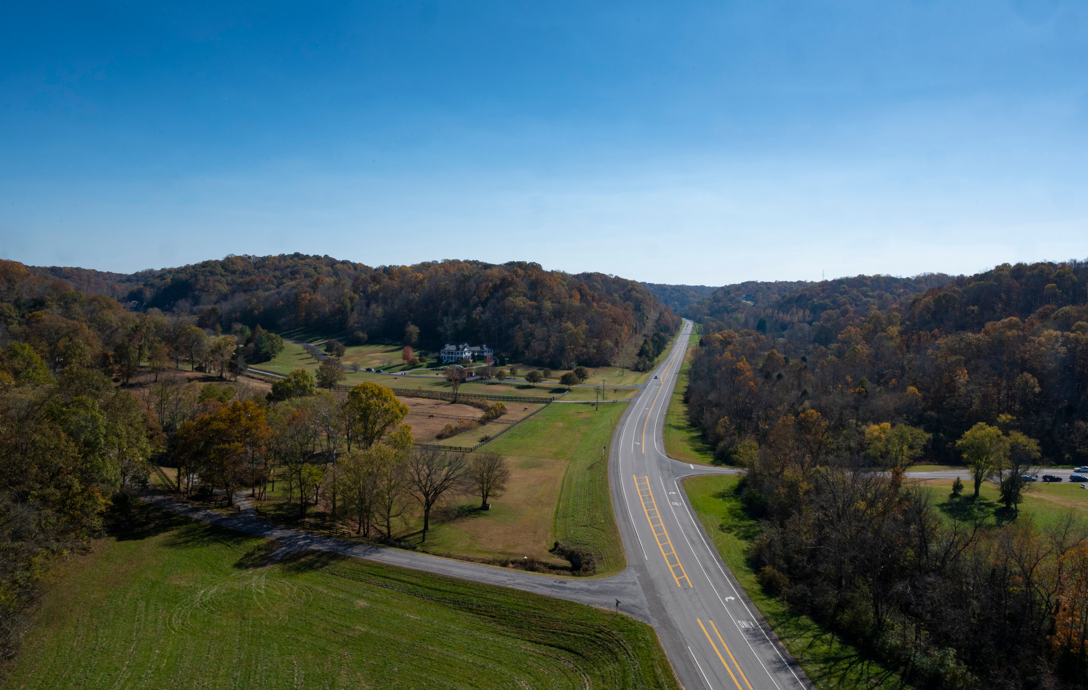 There are no stoplights or billboards on the Natchez Trace Parkway