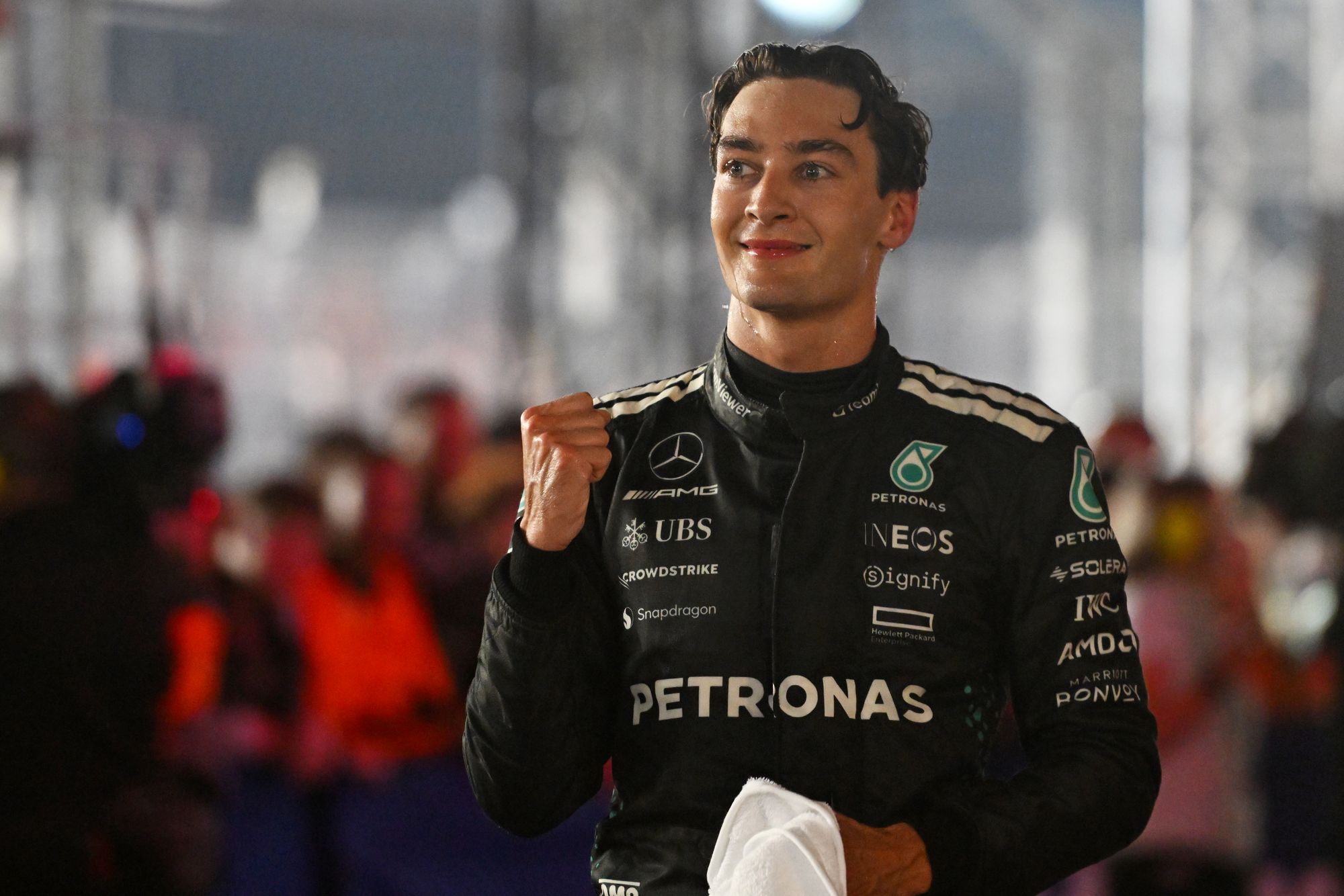 F1 Singapore GP LIVE: Race result as Russell wins while Piastri fumes with Norris