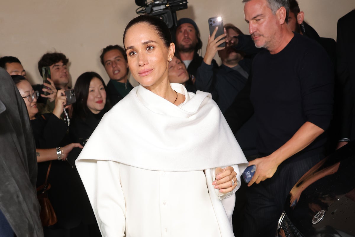 Meghan in Paris: Duchess attends fashion show of friend Pierpaolo Piccioli Meghan in Paris: Duchess attends fashion show of friend Pierpaolo Piccioli