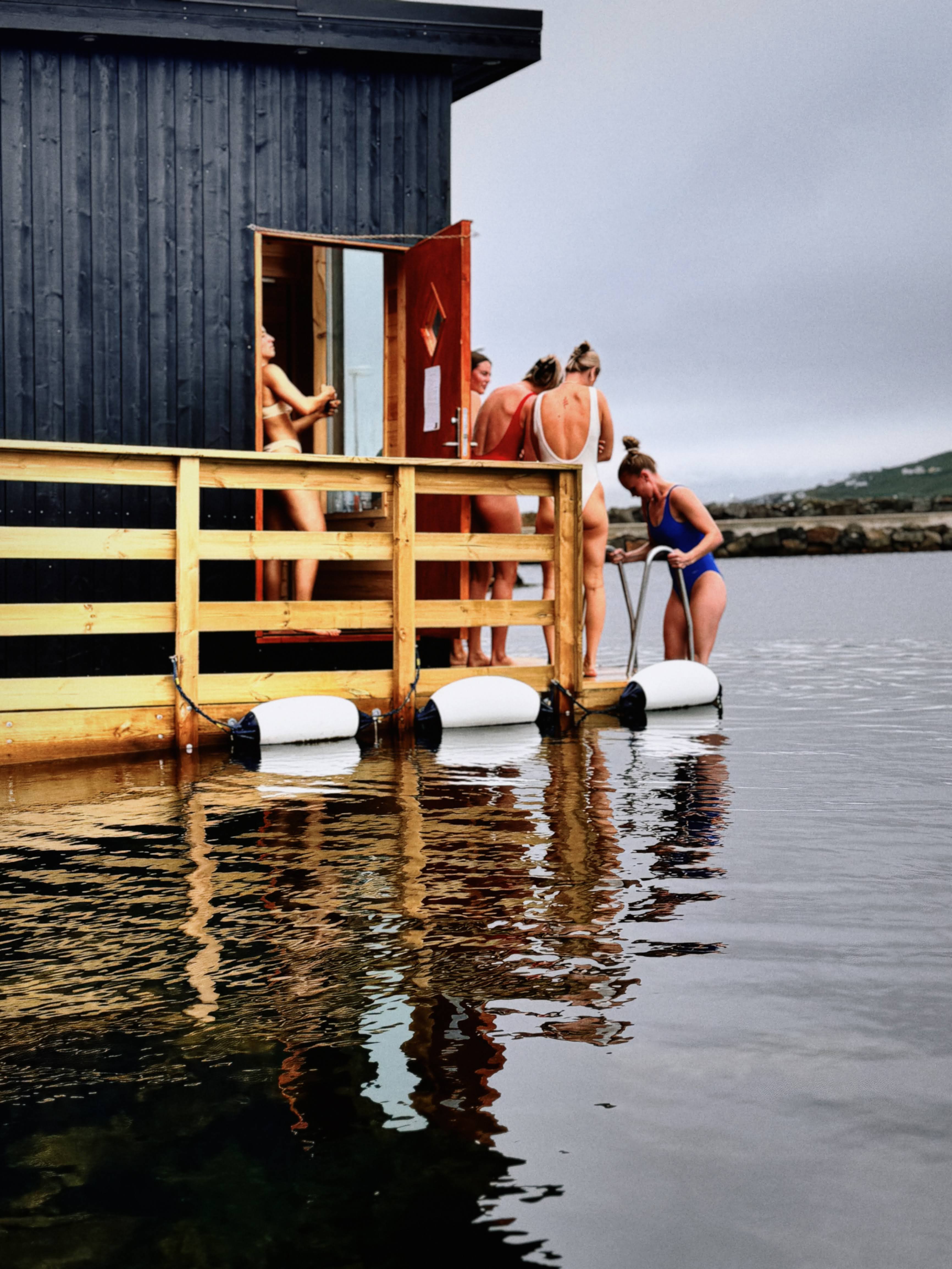 Suanadypp is a floating spa that you can arrive at by canoe