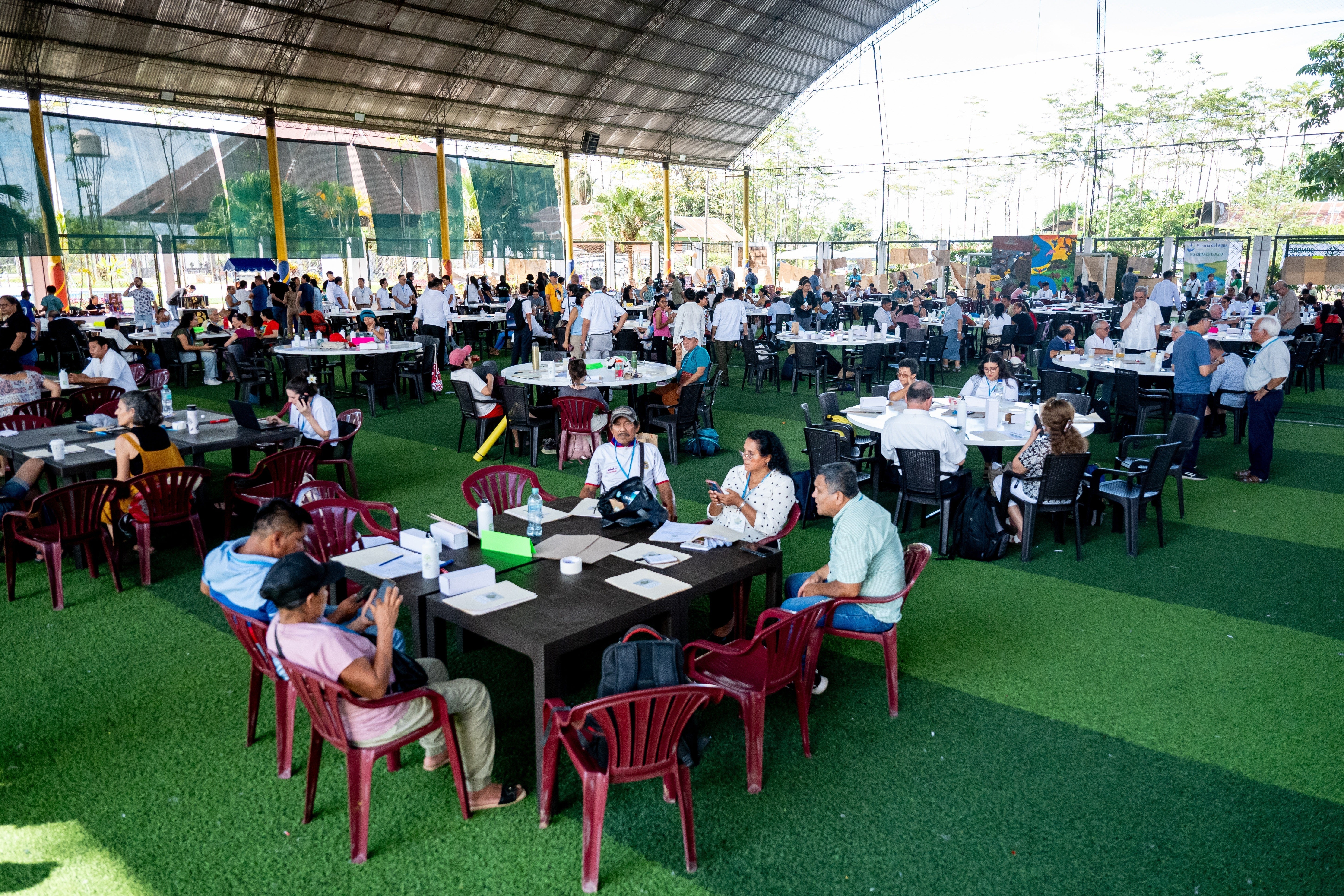 Roughly 400 people from Peru, Ecuador, Colombia and Brazil took part in 14 workshops on topics including water and extractivism, climate change and education