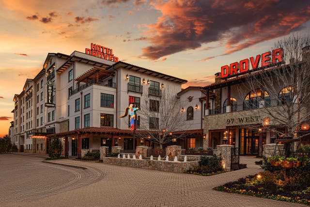 <p>Hotel Drover is located in the heart of the historic Fort Worth Stockyards </p>