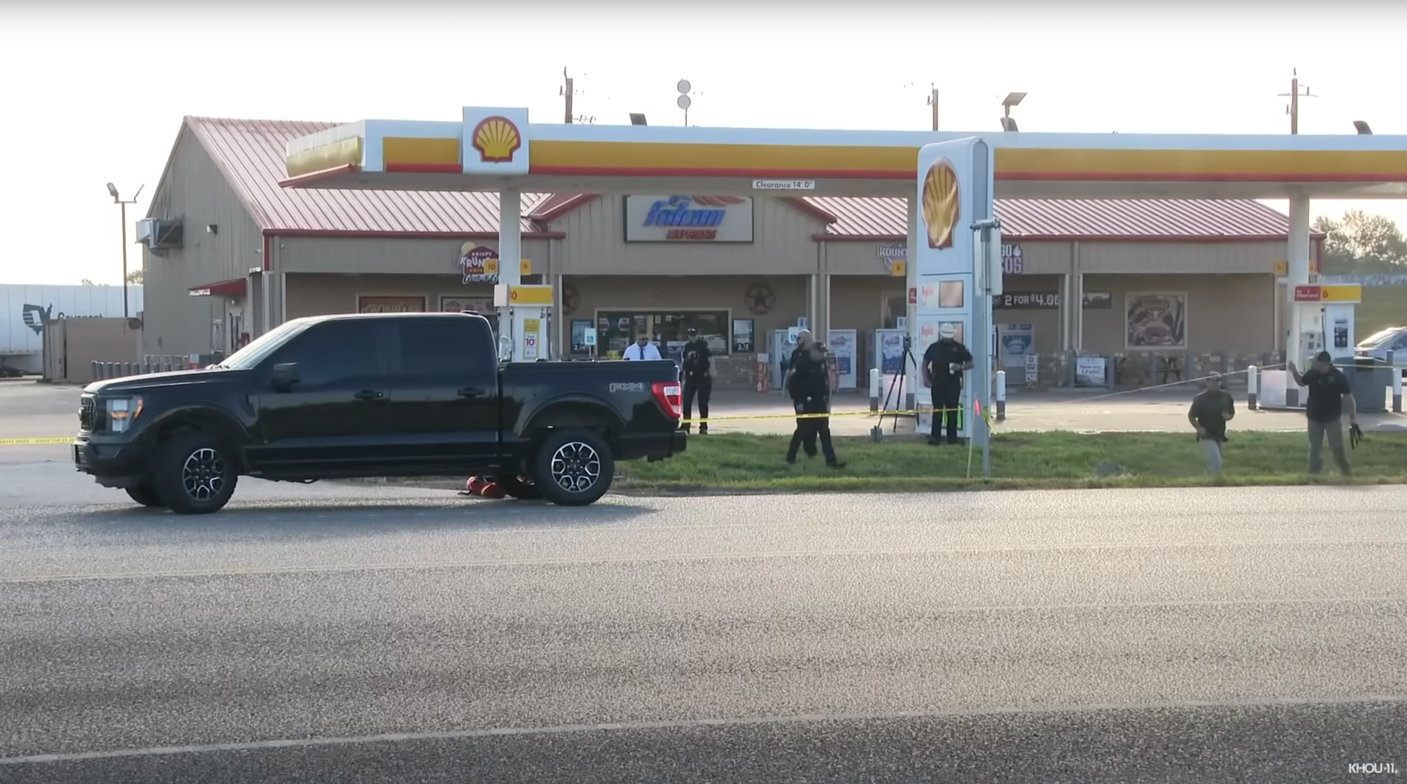 Romelus called 911 from a gas station in Angleton, outside of Houston, and told police to meet her there. When they arrived, they found four of her children with gunshot wounds in the car