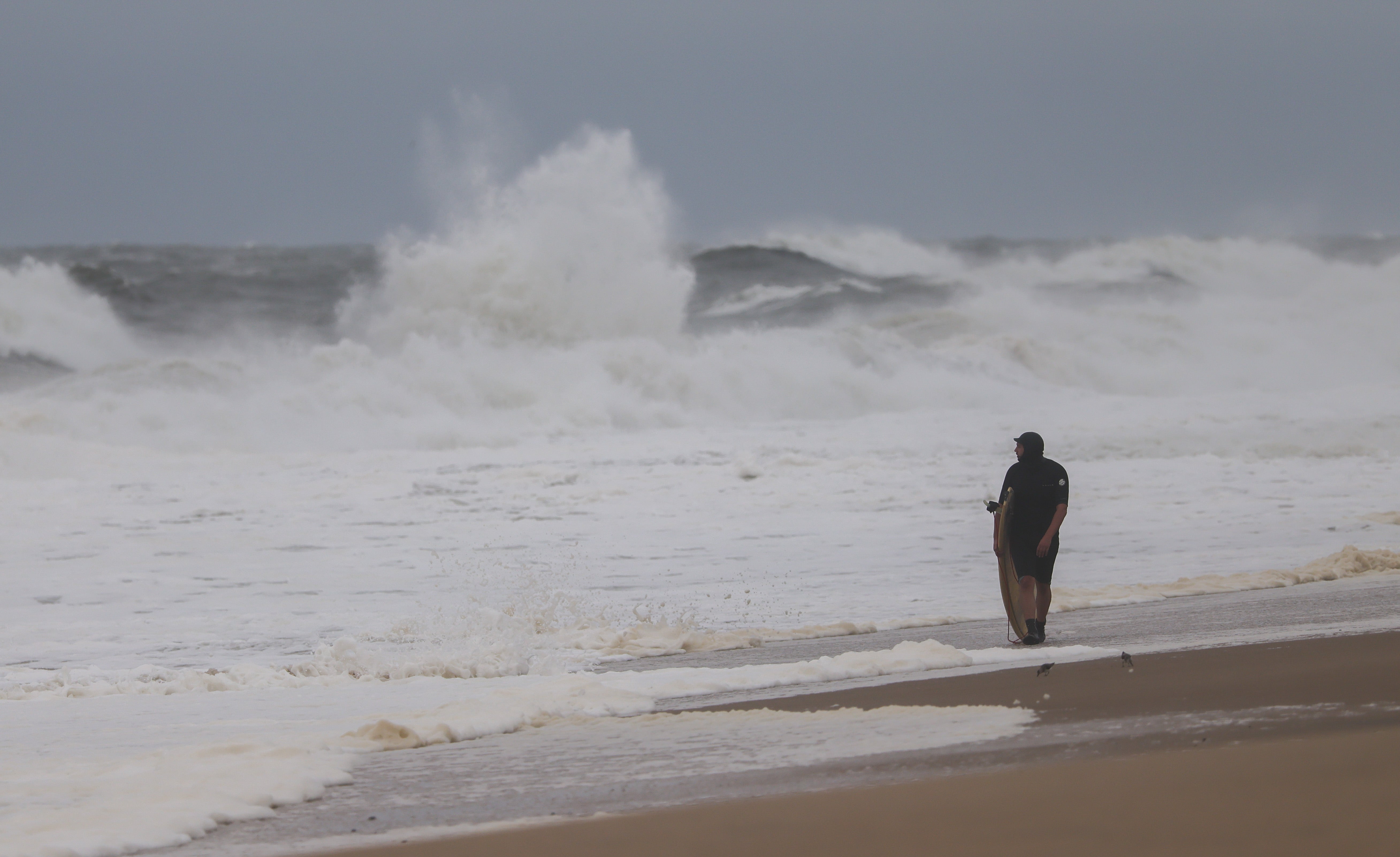 A nor’easter is expected to slam the East Coast this weekend, bringing conditions that could make travel dangerous