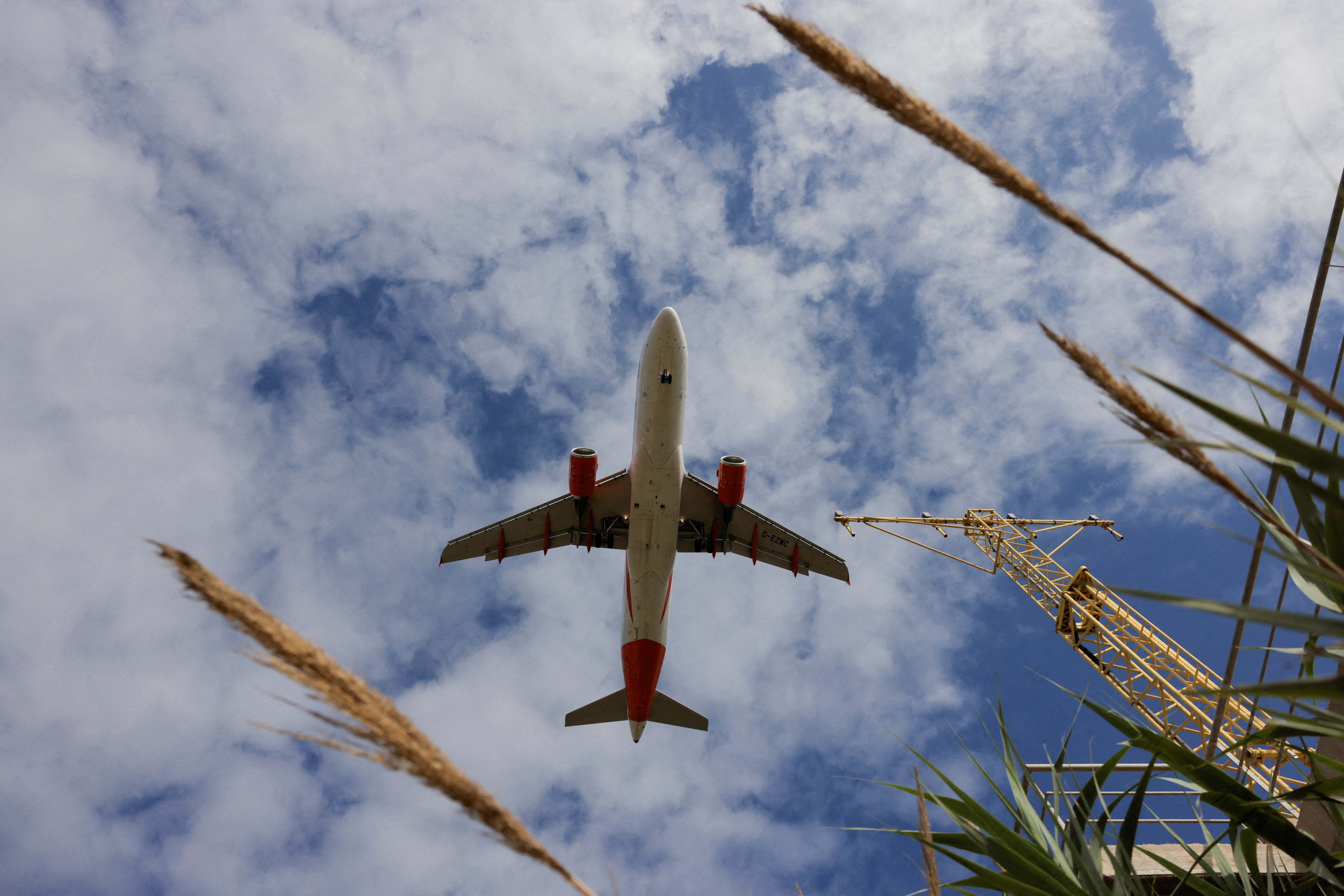An EasyJet Airbus A320-214 lands at Malaga-Costa del Sol Airport, in Malaga