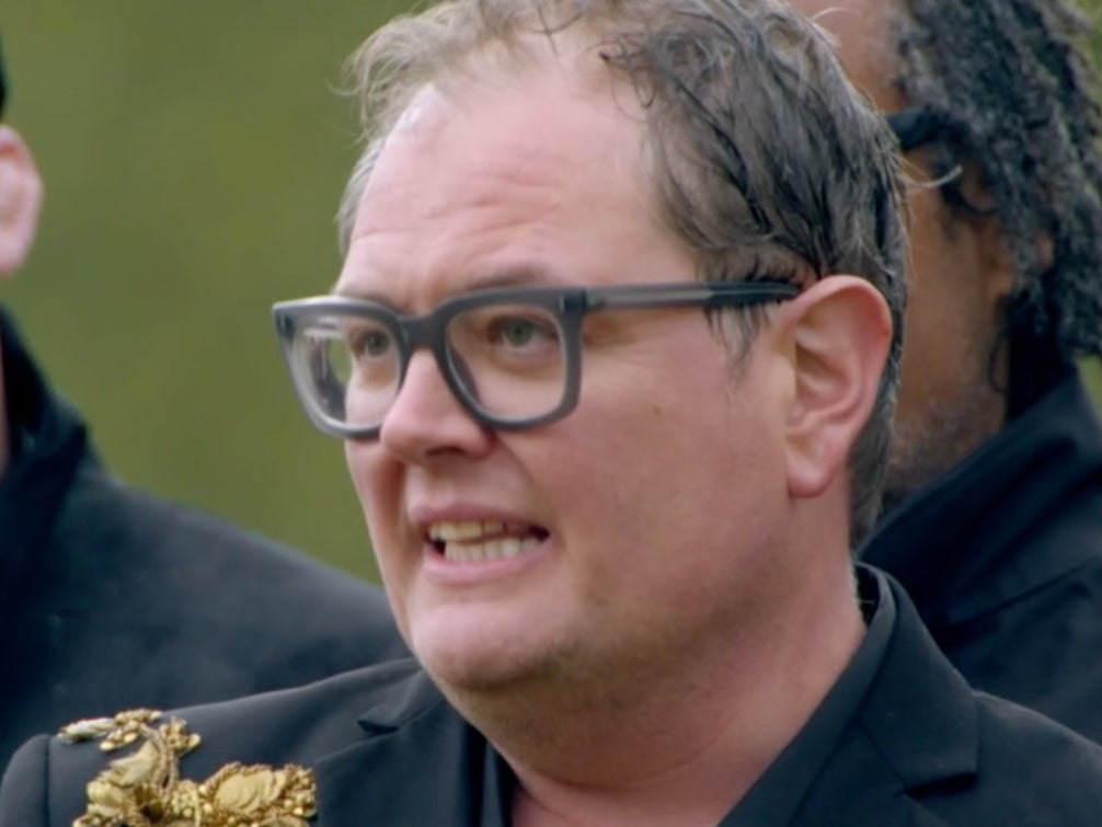 Alan Carr betrayed his friend Paloma Faith on ‘The Celebrity Traitors’