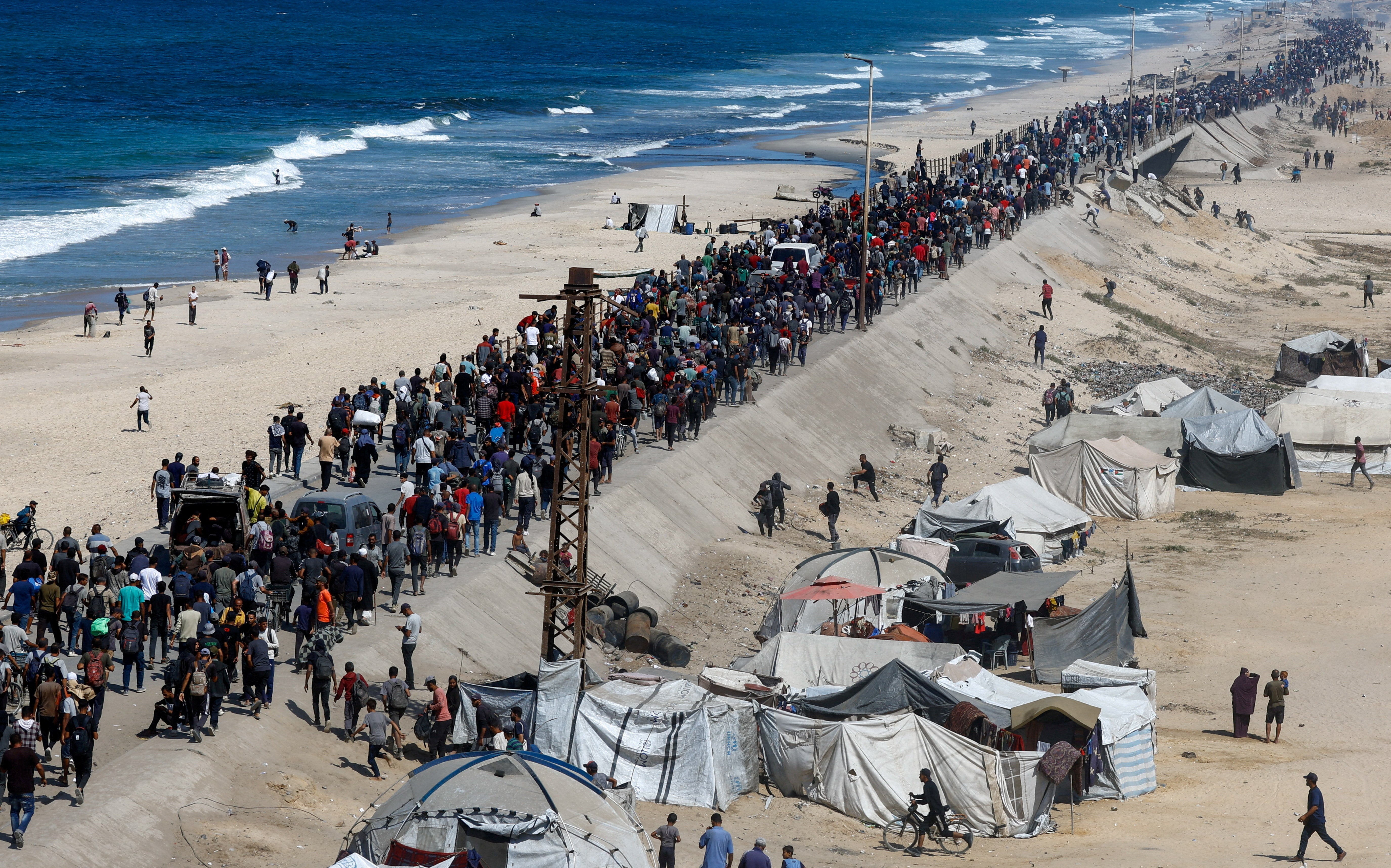 Palestinians attempt to return to the north after a ceasefire between Israel and Hamas in Gaza went into effect on 10 October 2025