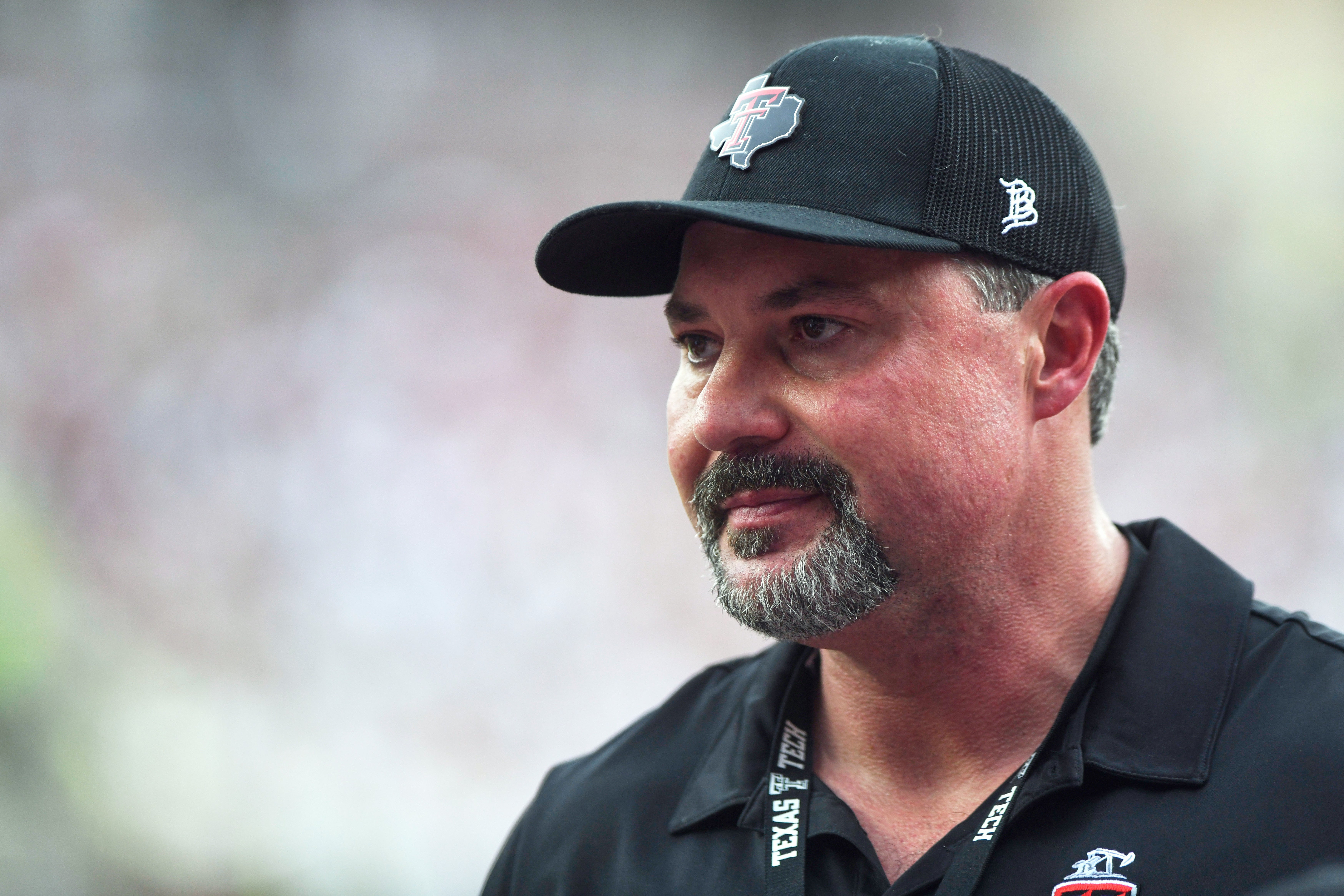 College Sports Commish Spat