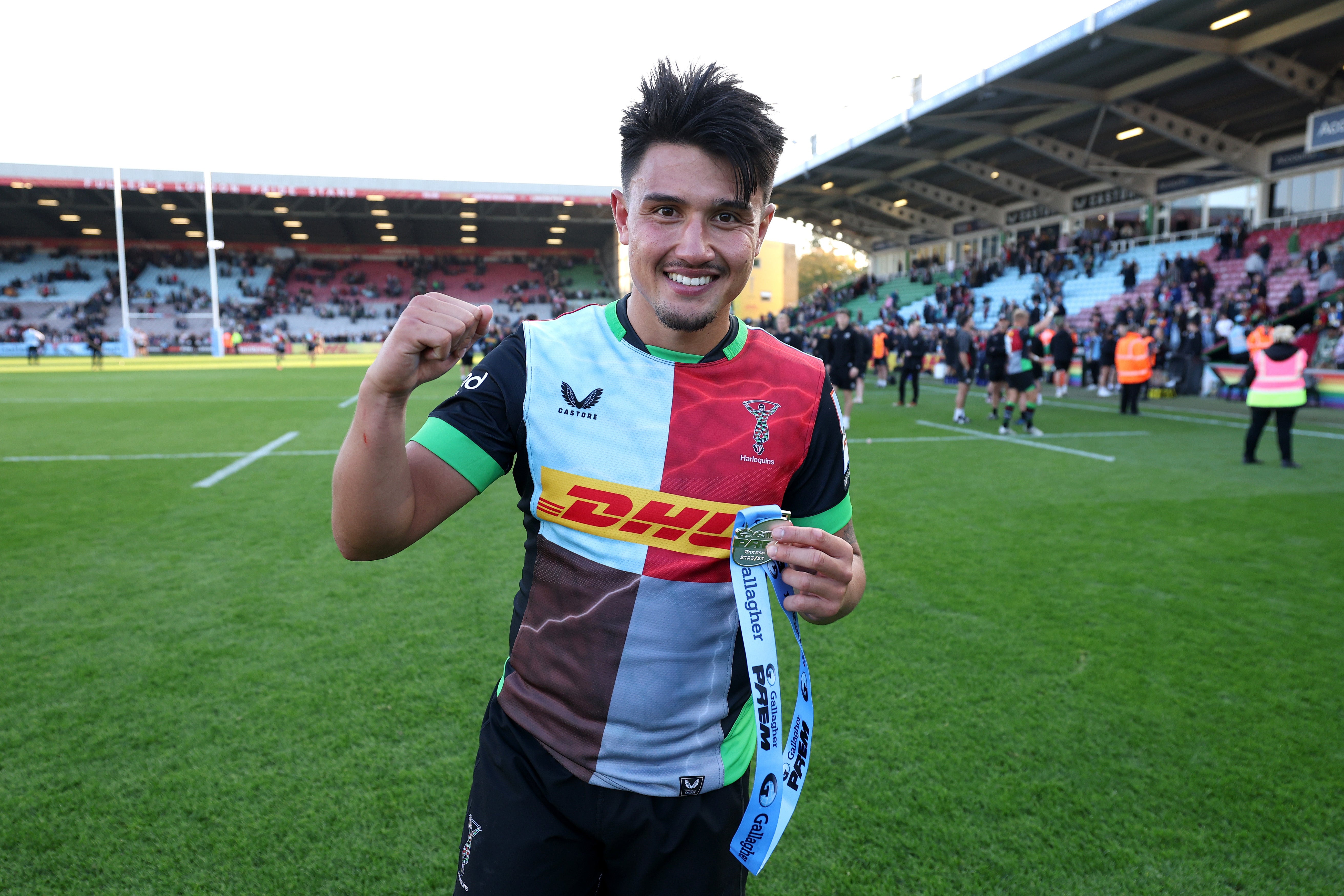 Marcus Smith of Harlequins celebrates with his Player of the Match
