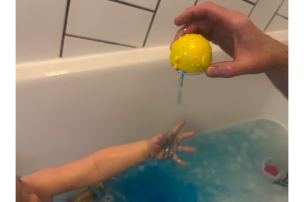 best gifts for two-year-olds indybest review Munchkin colour buddies moisturising bath bombs and toy dispensers