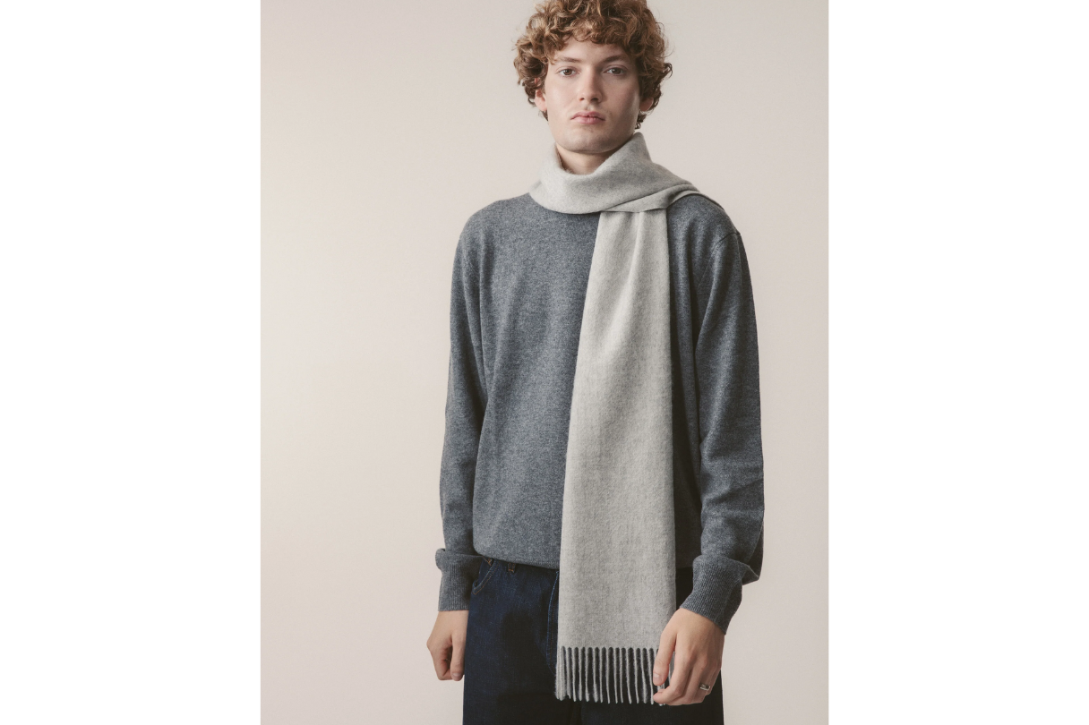 Kiltane solid cashmere scarf