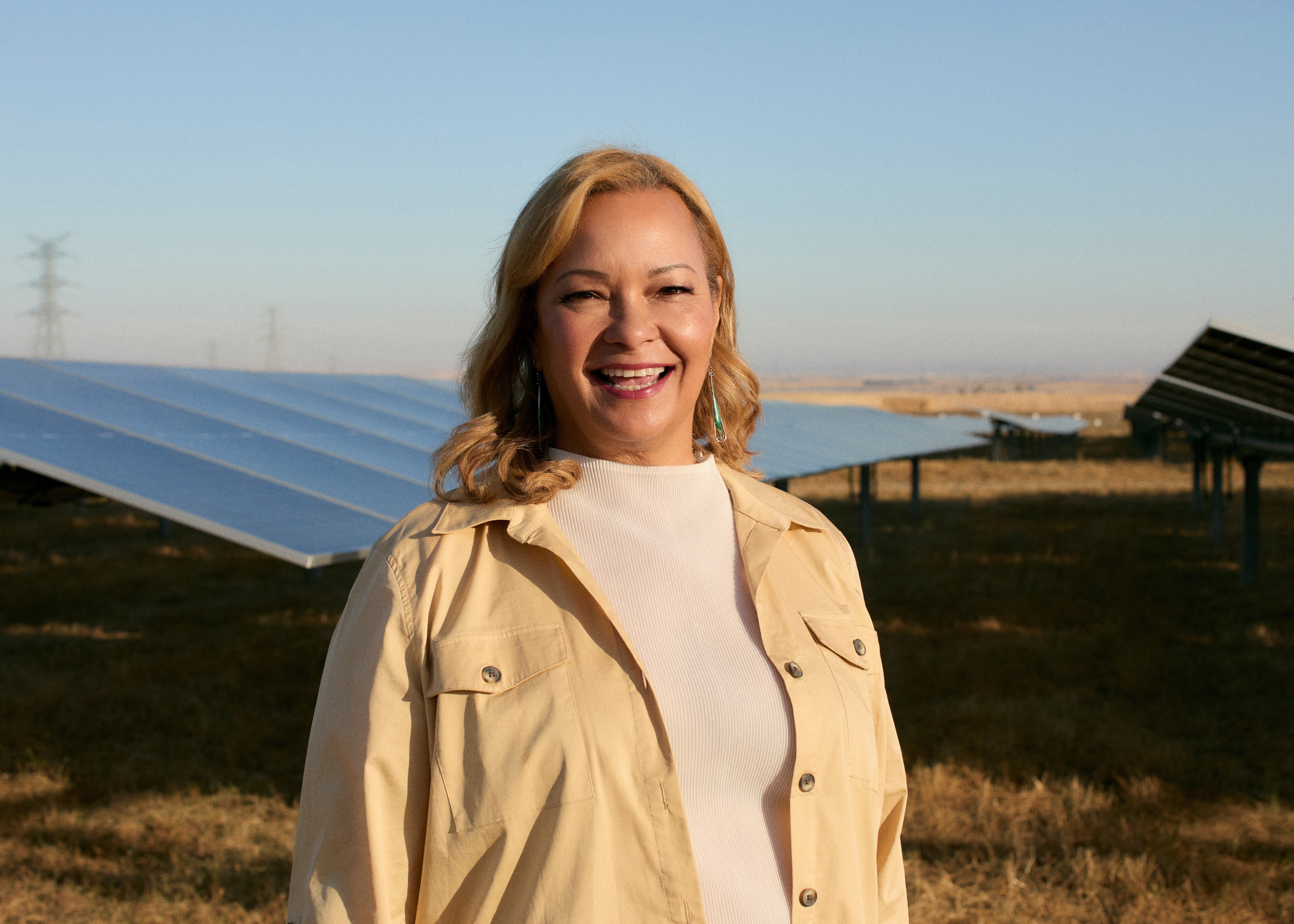 Lisa Jackson, Apple’s vice president of environment, policy, and social initiatives at the solar farm in Segovia, Spain. (Apple)