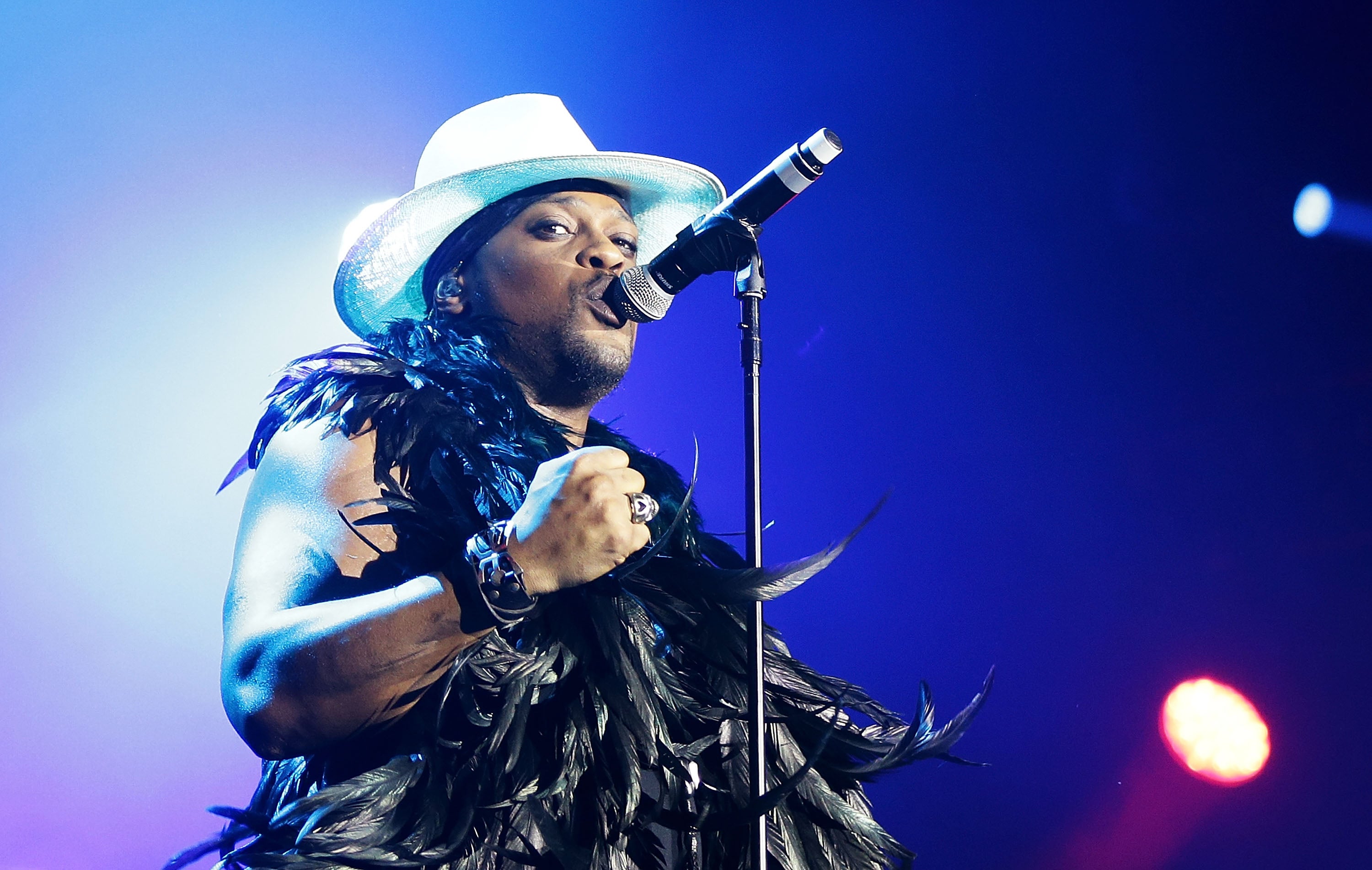 D’Angelo death: Soulful and reclusive R&B visionary dies aged 51 from ...