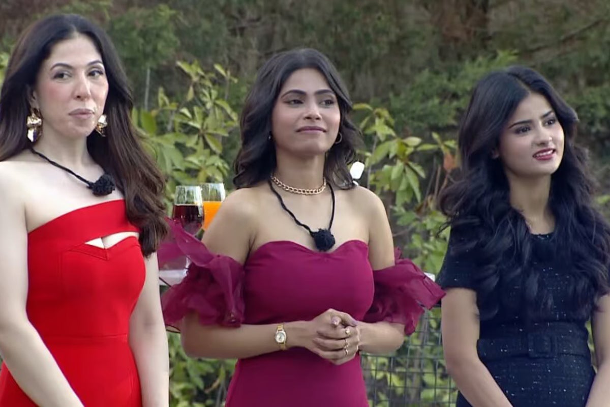 Image for article Pakistani dating show sparks outrage and court petition over obscenity claims