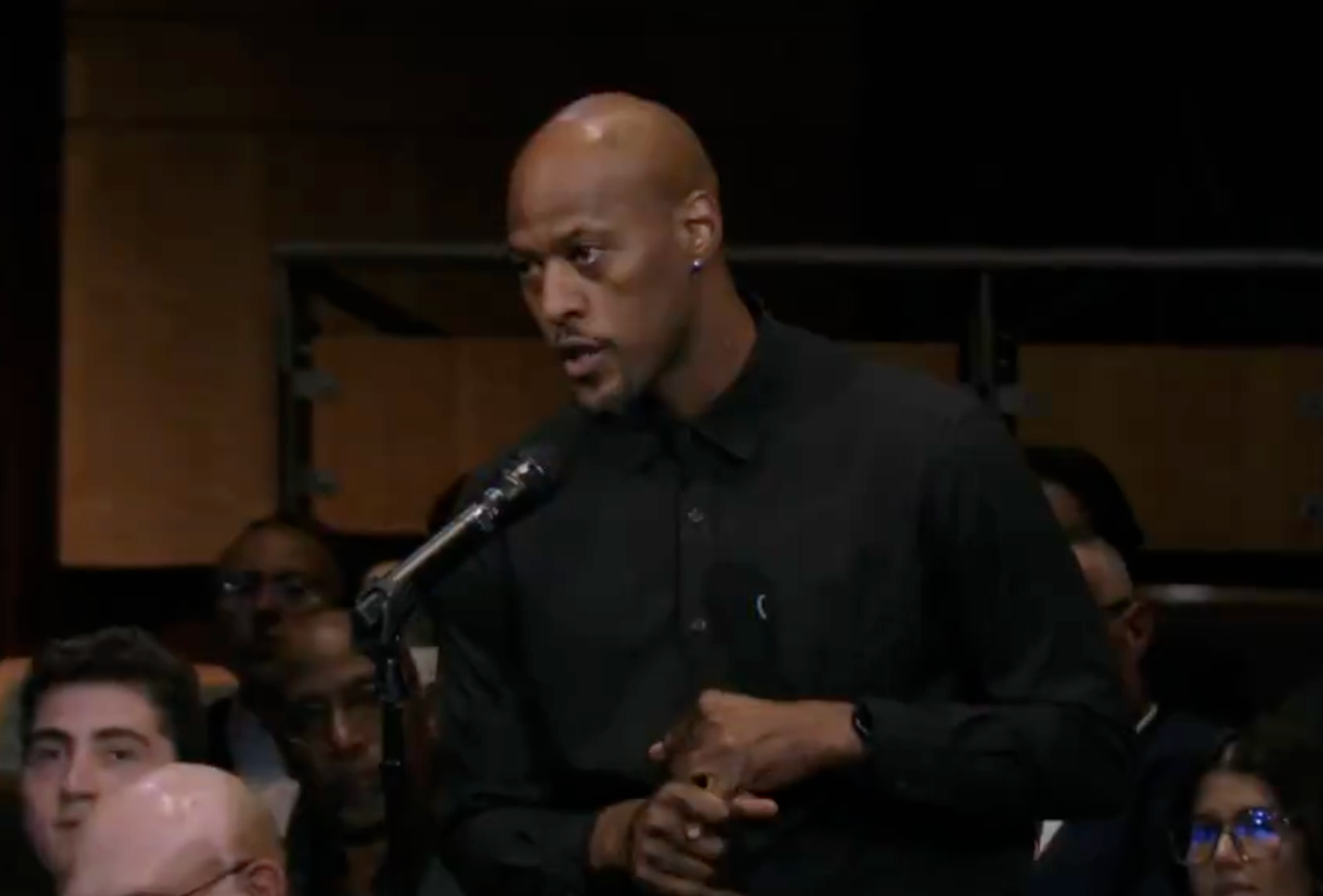 Air traffic controller Jack Chris tells panellists on NewsNation’s Cuomo Town Hall at the Kennedy Center on Wednesday that he is being forced to work a second job as a DoorDash driver to make ends meet during the government shutdown