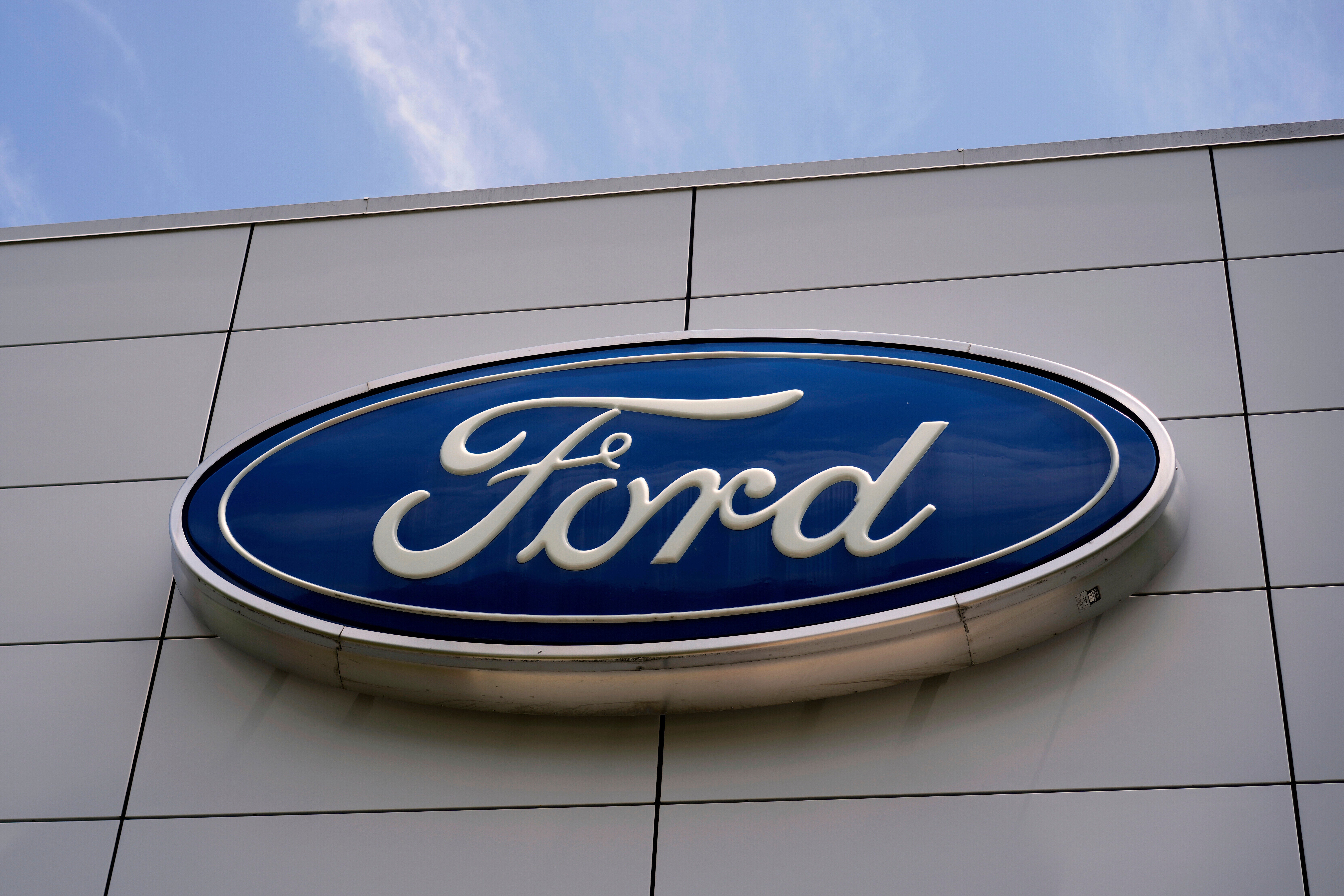 Ford has recalled more than 625,000 vehicles in the US over rearview camera and seatbelt issues