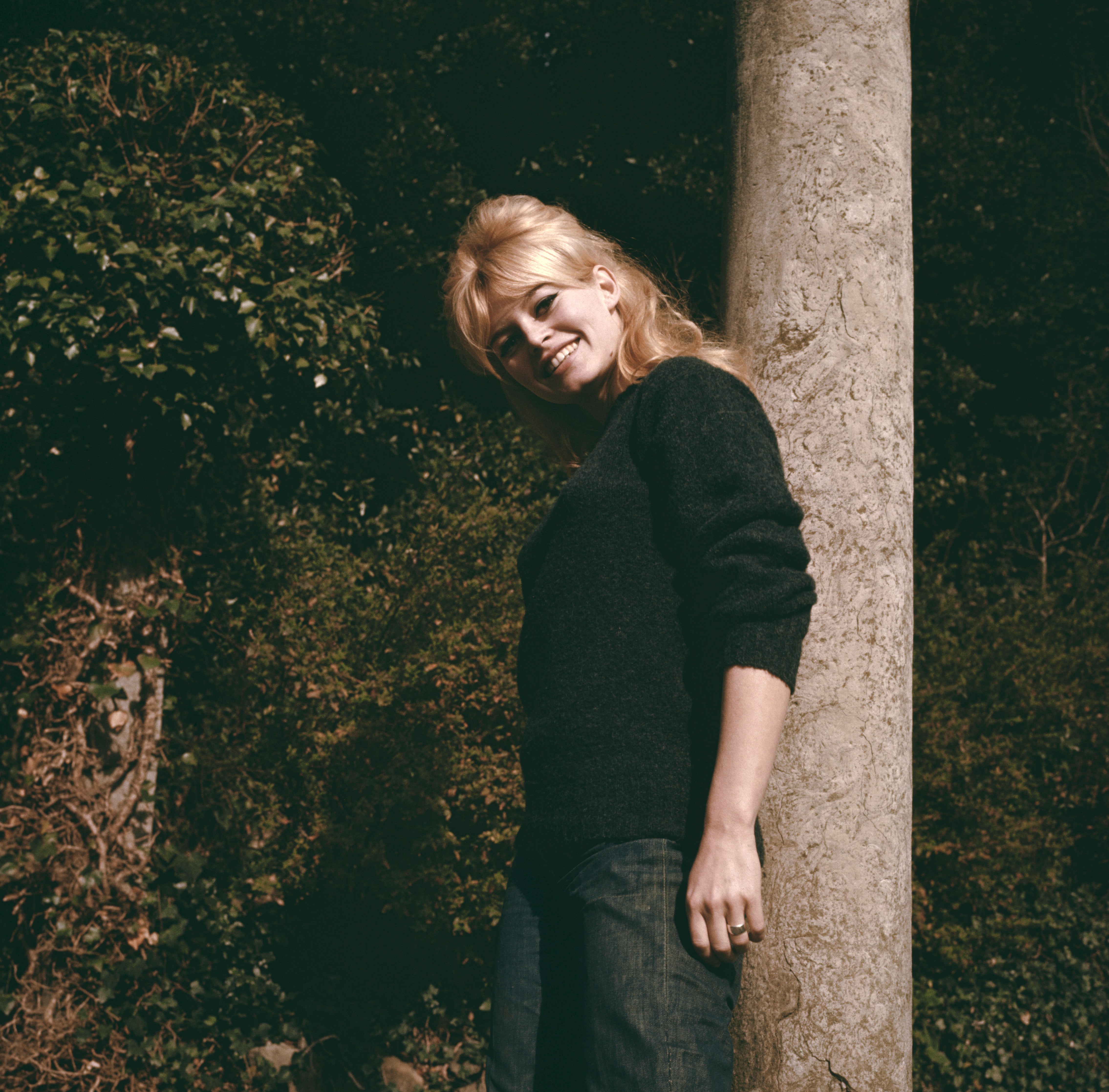 Бардо је сигурно једина особа која је икада помињана по имену у песмама Боба Дилана, Ред Хот Цхили Пепперса, Оливије Родриго и Цхаппелл Роана