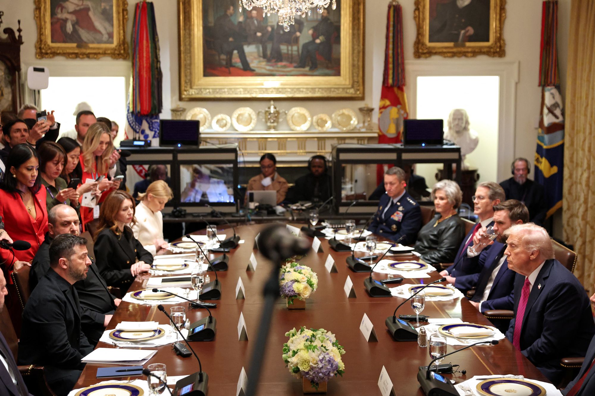 Trump and Zelensky and their respective delegations receive questions from the press