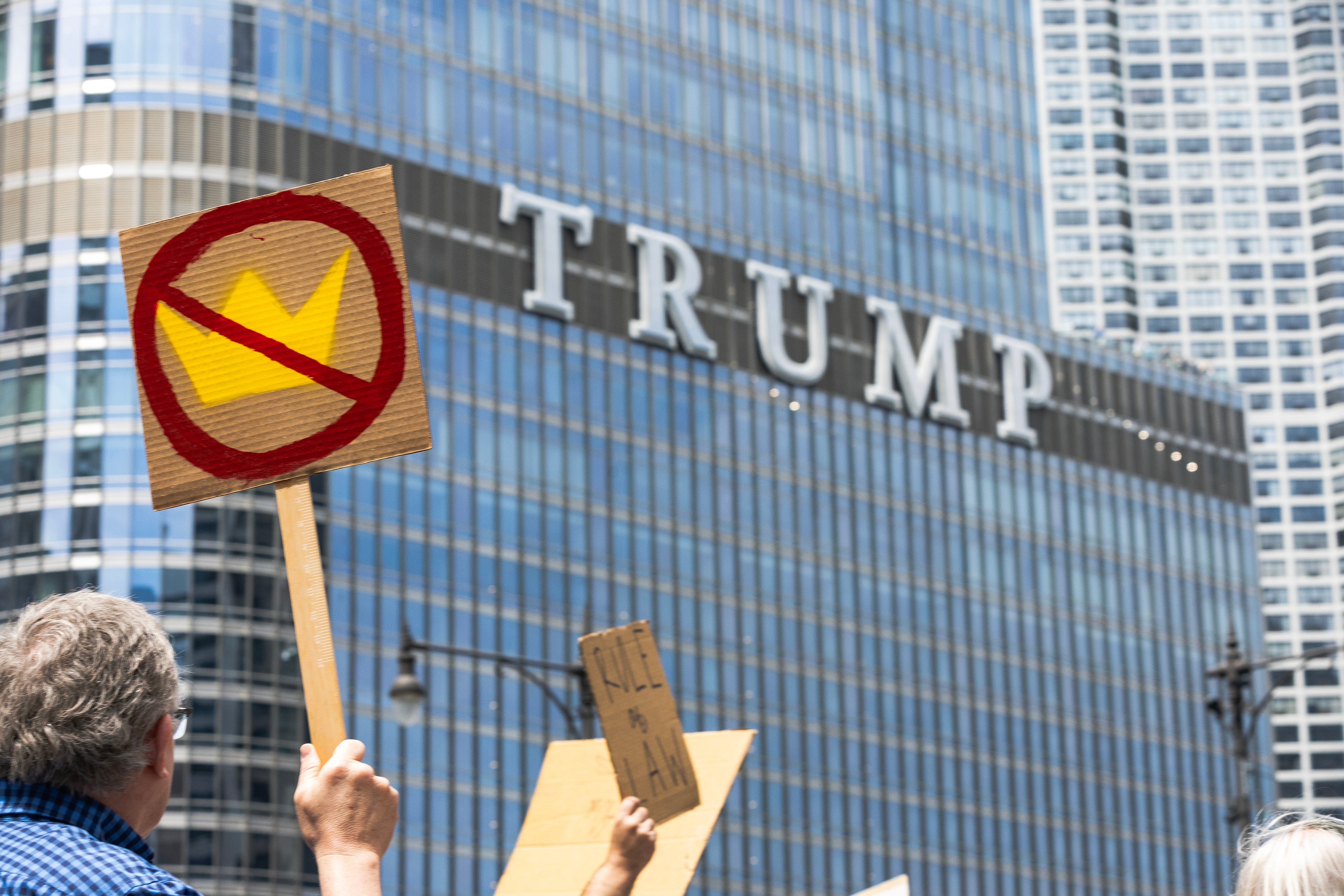 Organizers in Chicago are expecting tens of thousands of demonstrators