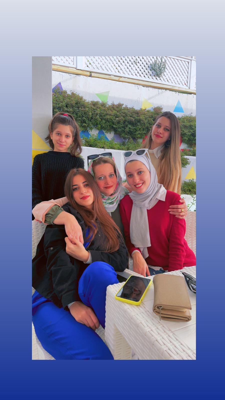 Hayat with her four daughters