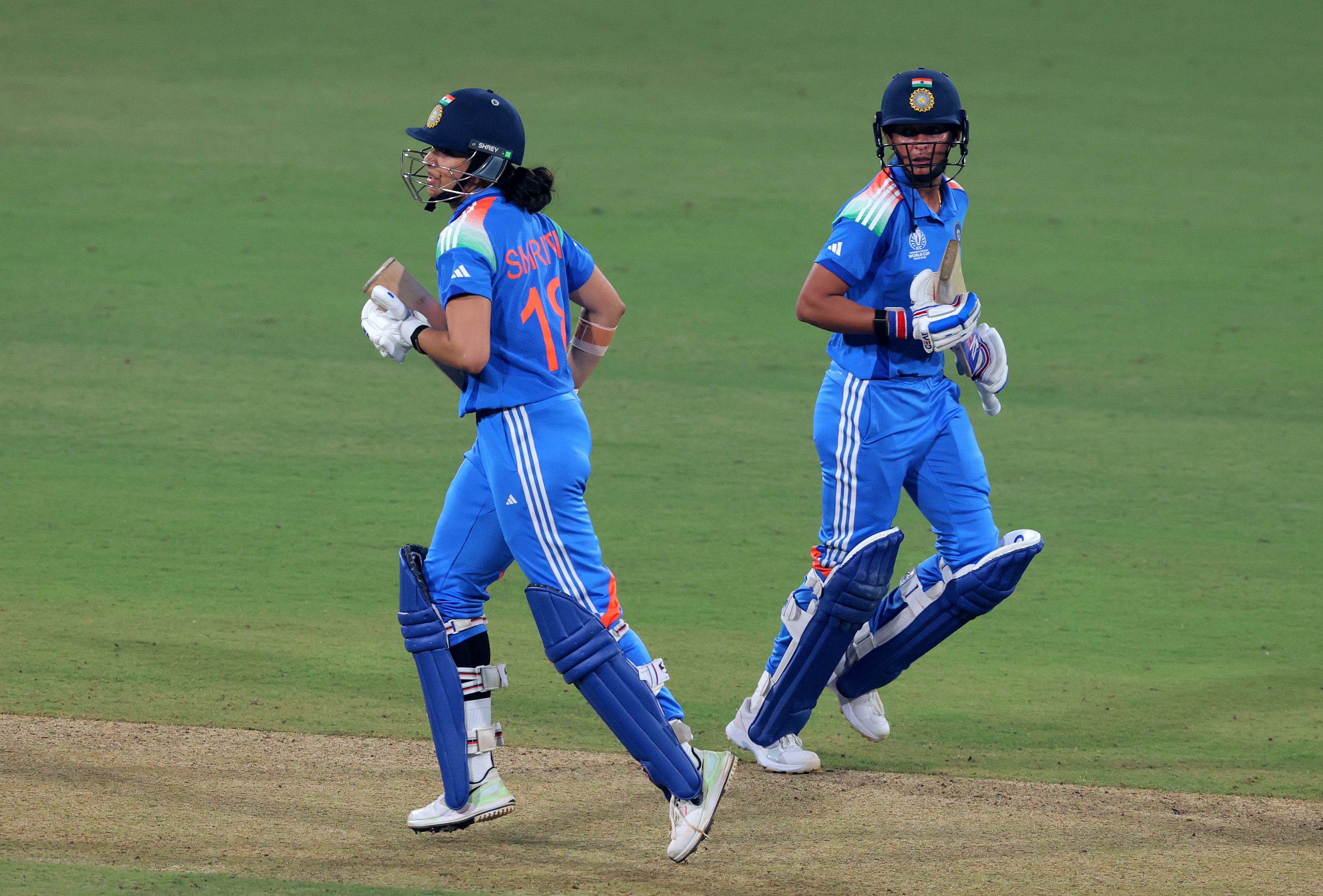 Smriti Mandhana and Harmanpreet Kaur appeared to have India on course for victory