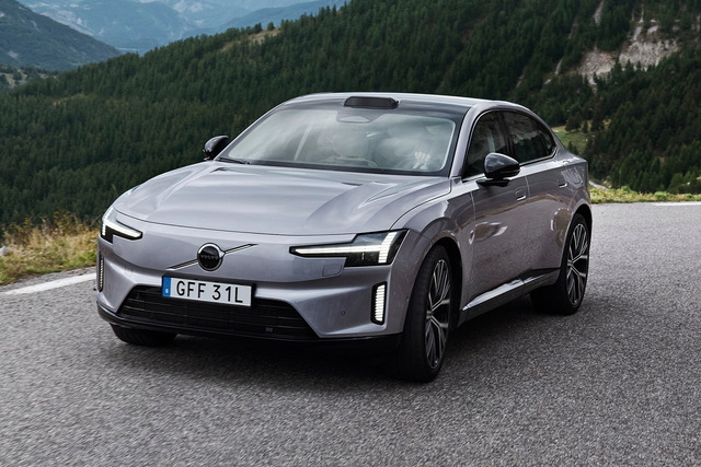 <p>The Volvo ES90 could be the perfect antidote to the swathe of all-electric SUVs you can buy</p>