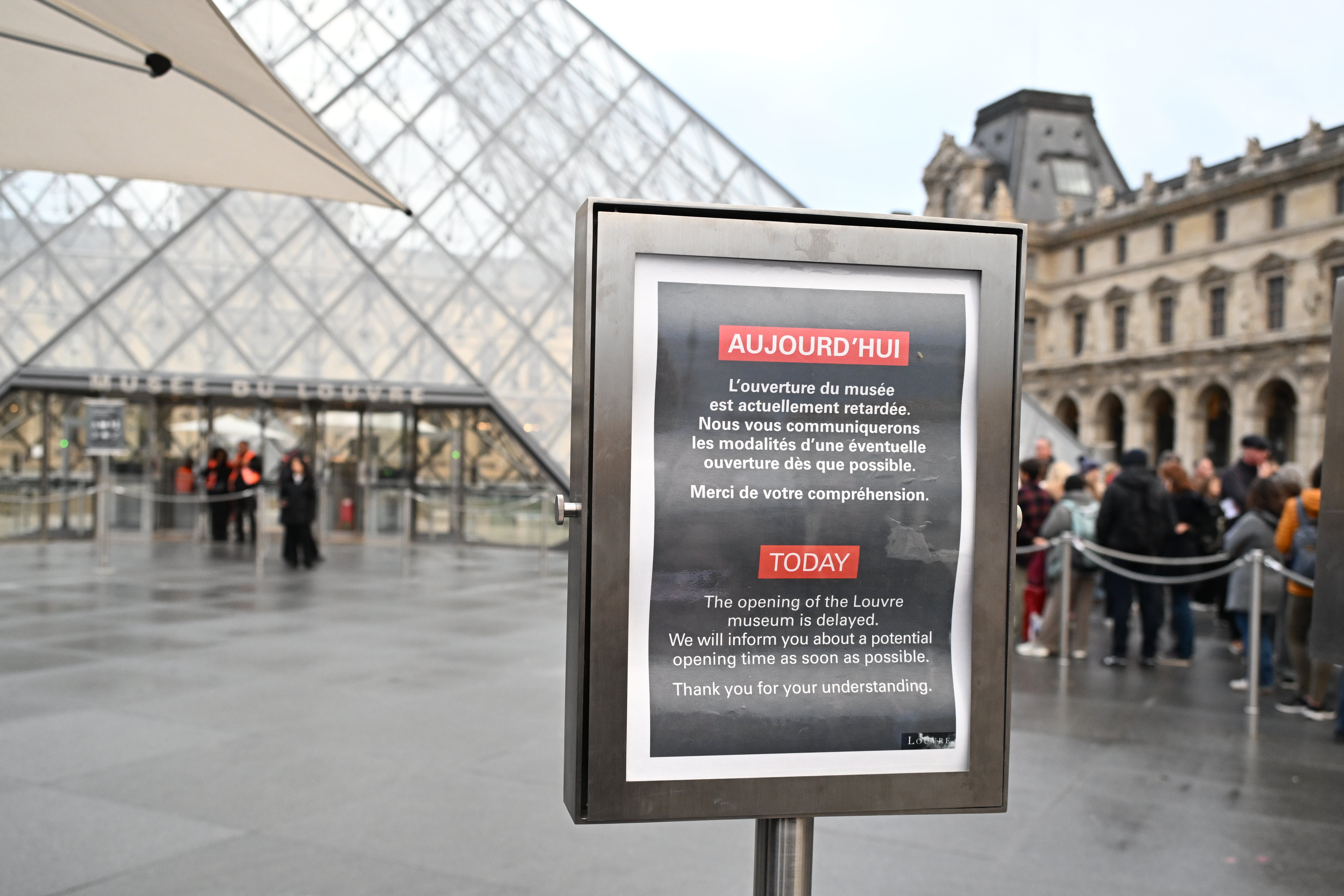 The Louvre was closed for a time after the theft
