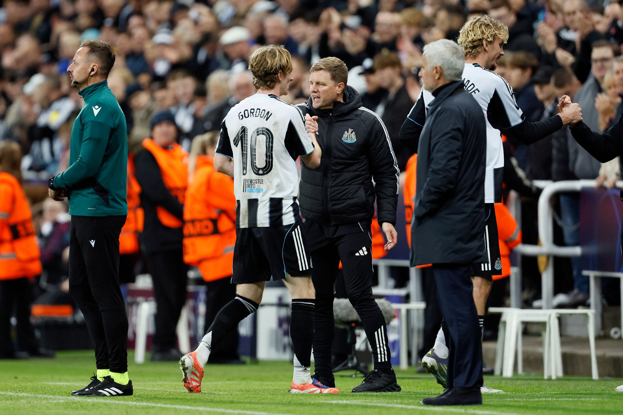 Eddie Howe byl ohromen výstavou Anthonyho Gordona