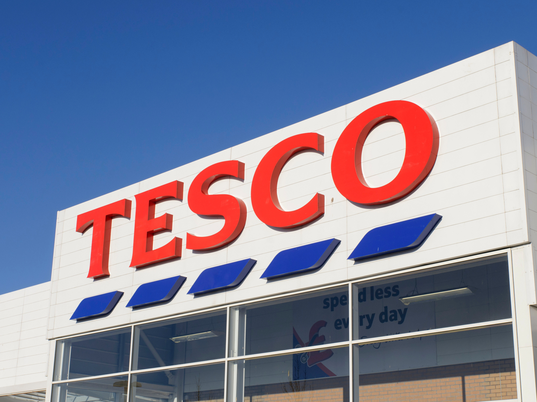 <p>Tesco says its ‘Free From 4 Christmas Chocolate Flavoured Cupcakes’ could contain milk</p>