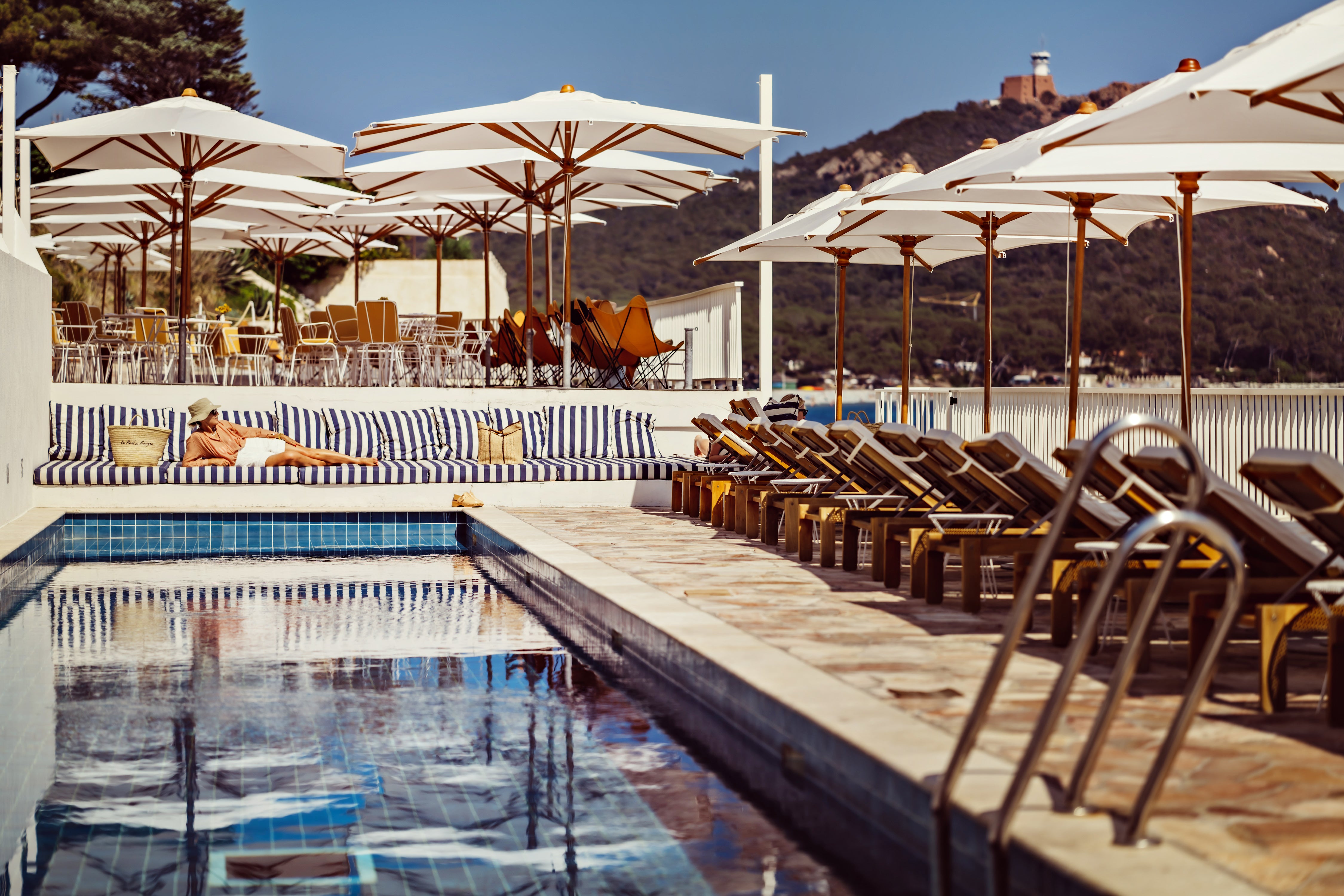 Les Roches Rouges has two pools to choose from