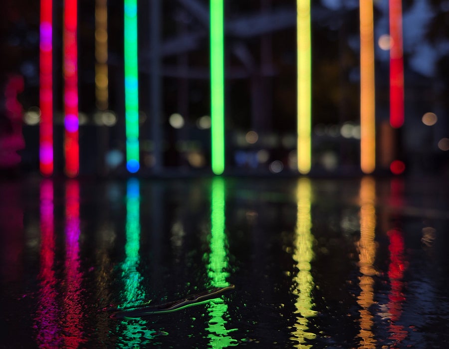 The Galaxy S25 FE is great for night photography, allowing you to add contrast to your feed