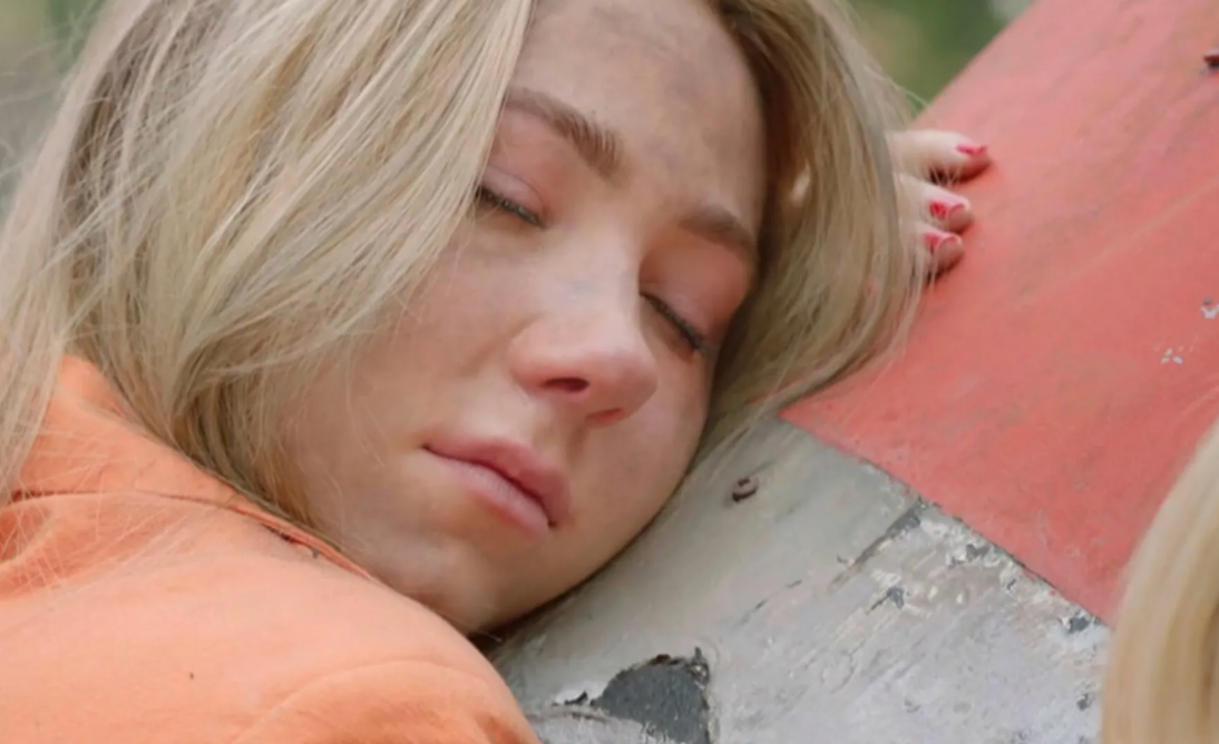 Peri Lomax (Ruby O'Donnell) in her final scenes on ‘Hollyoaks’