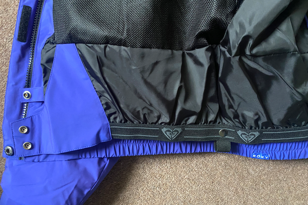 Best womens ski jackets IndyBest review Roxy snow shimmer technical snow jacket for women