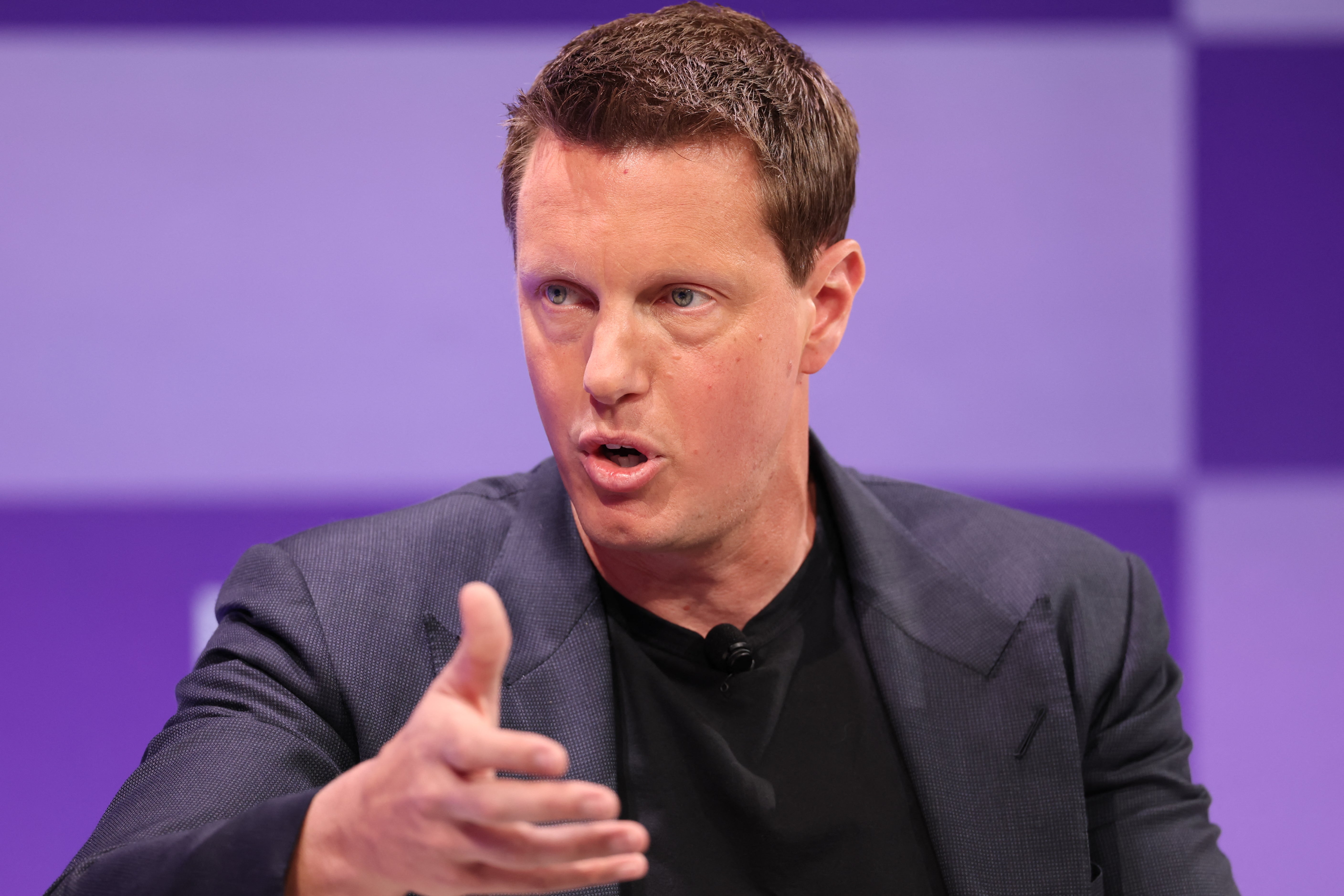 We urge you to send a message to your news management staff that CBS News must respect editorial independence,” a letter from former CBS News journalists to David Ellison (pictured) reads