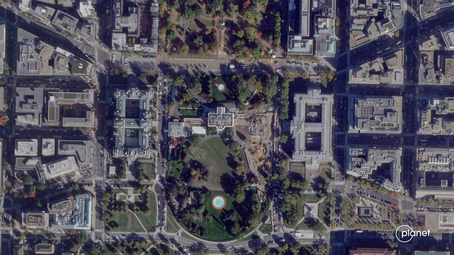 Aerial image of the White House, taken on October 23, 2025, shows the destruction of the East Wing