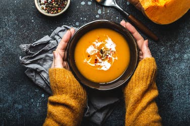 <p>When daylight fades and energy dips, even a simple soup can help reset body and mood</p>