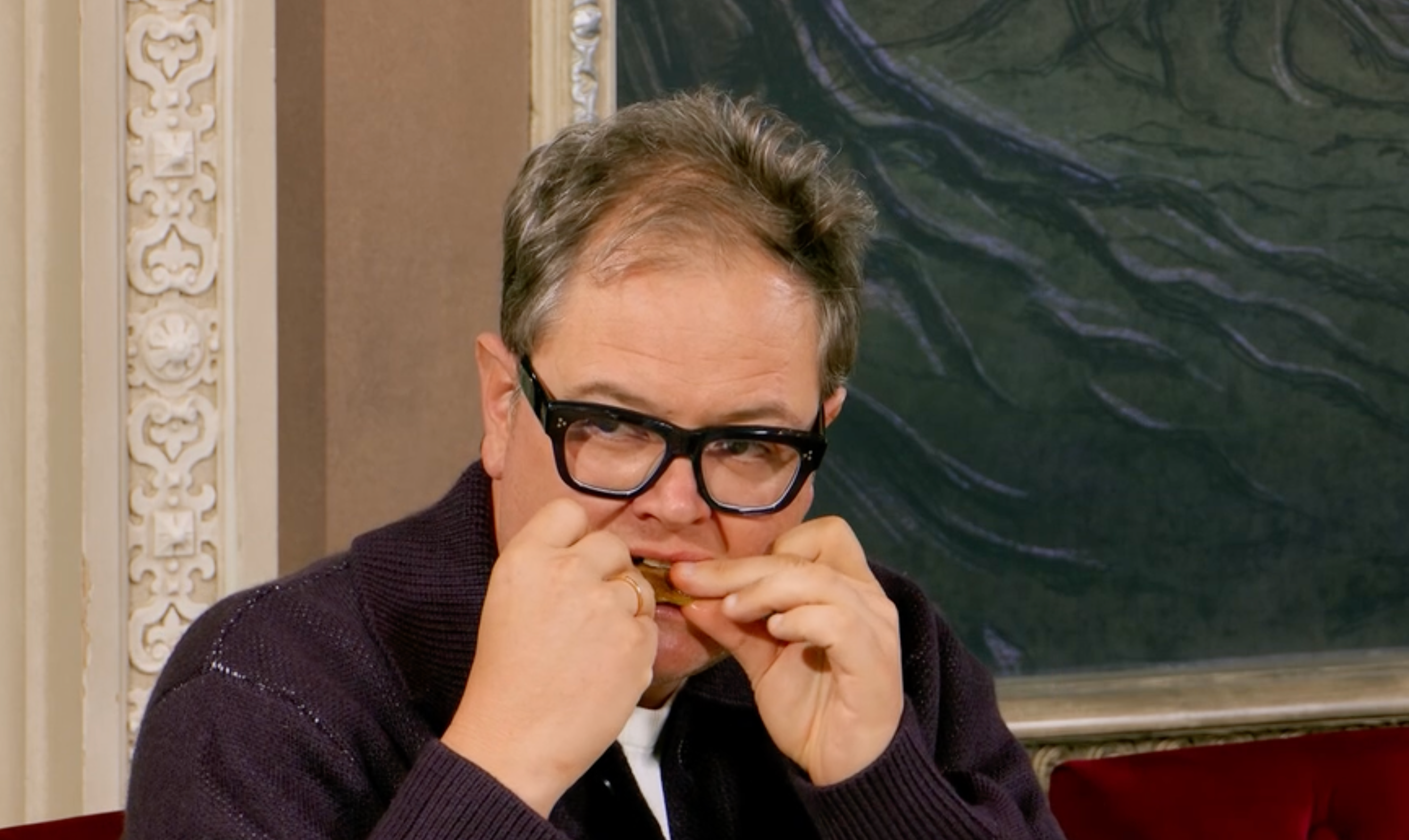 Alan Carr has grown into a surprisingly savage assassin on ‘Celebrity Traitors’