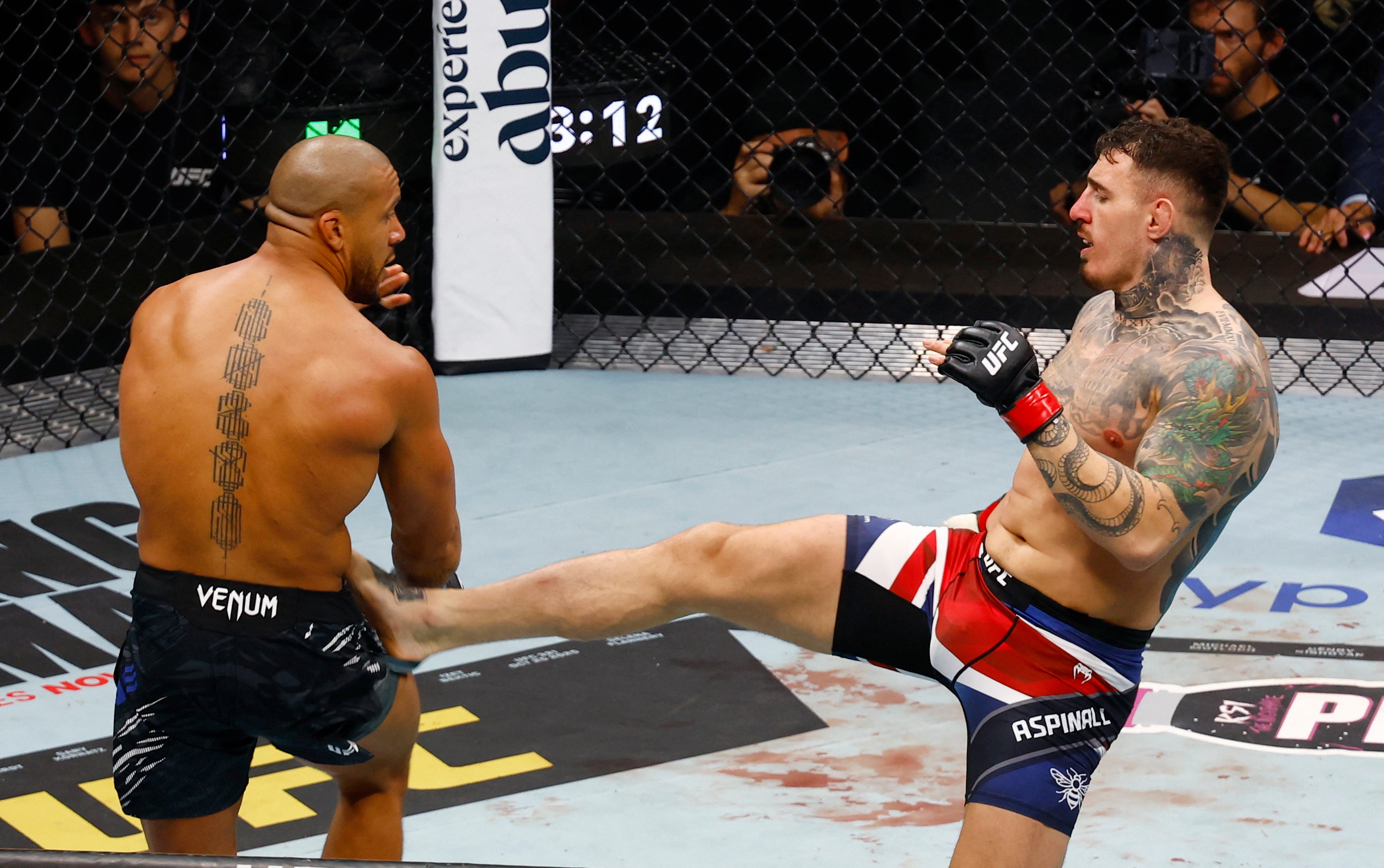 UFC analyst addresses Tom Aspinall’s tactics in bizarre Ciryl Gane fight