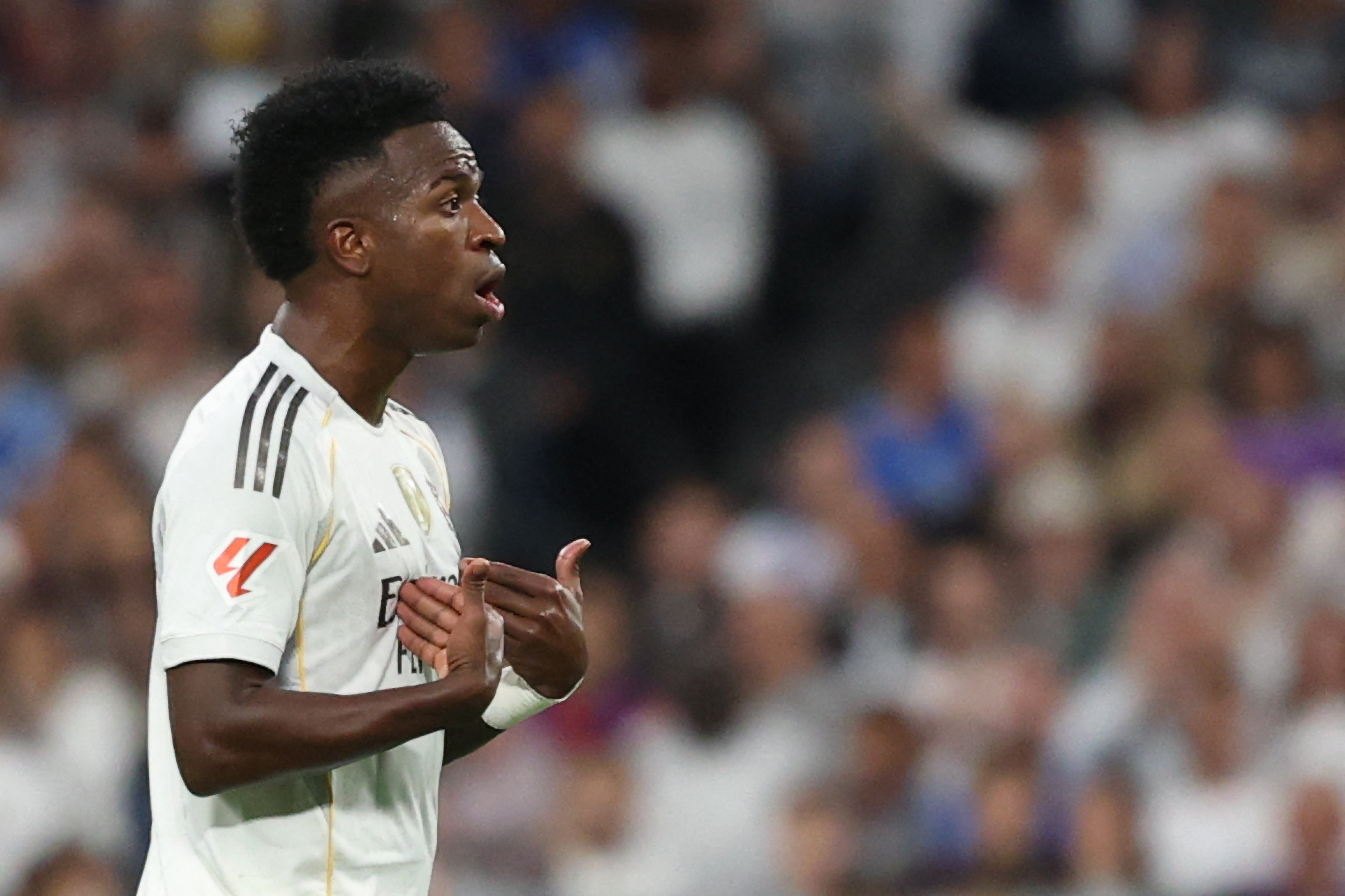 Vinicius could not believe he was substituted during the second half