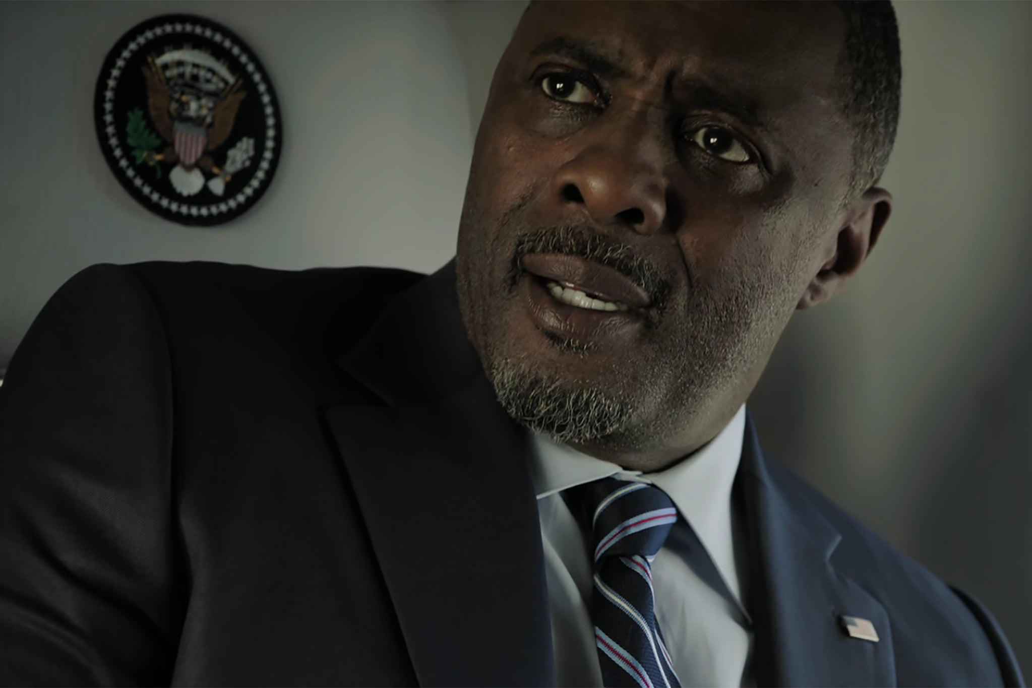 Идрис Елба у 'Кући динамита'