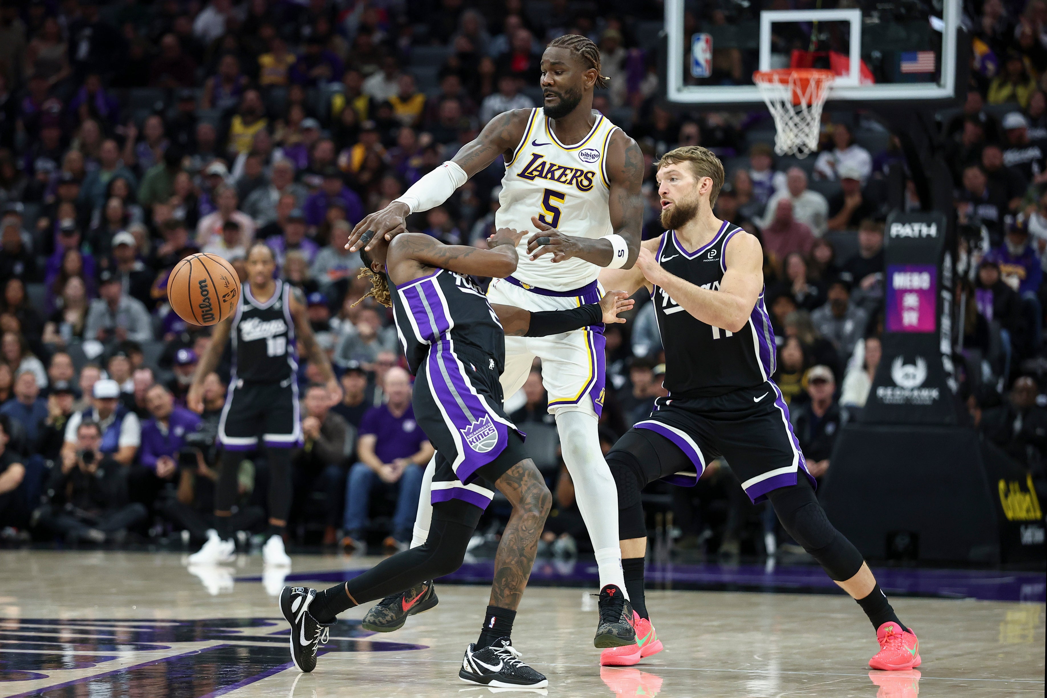 Denadre Ayton was visibly impressed by James’ performance