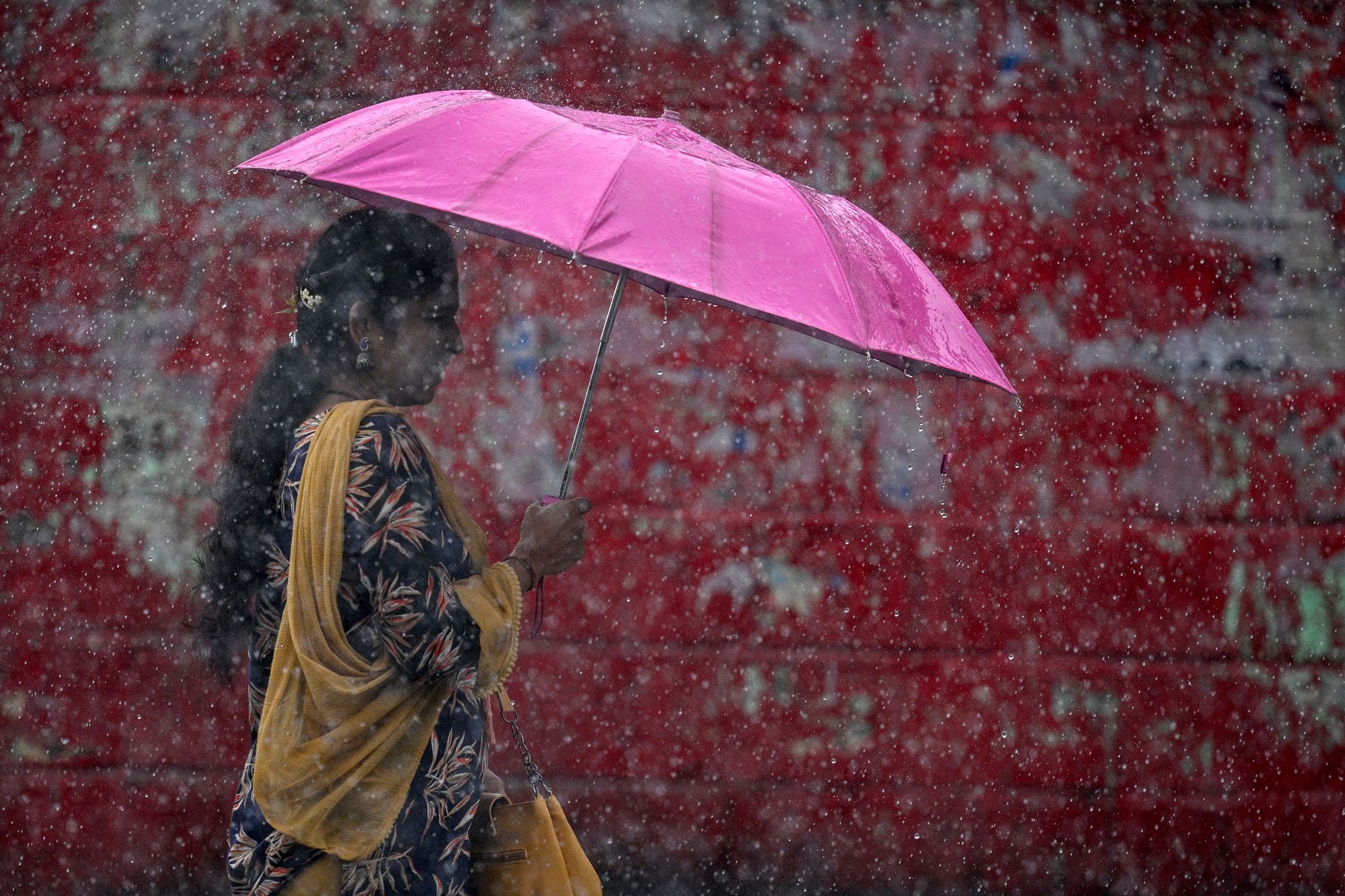 Heavy rain and 100mph winds are set to lash eastern India
