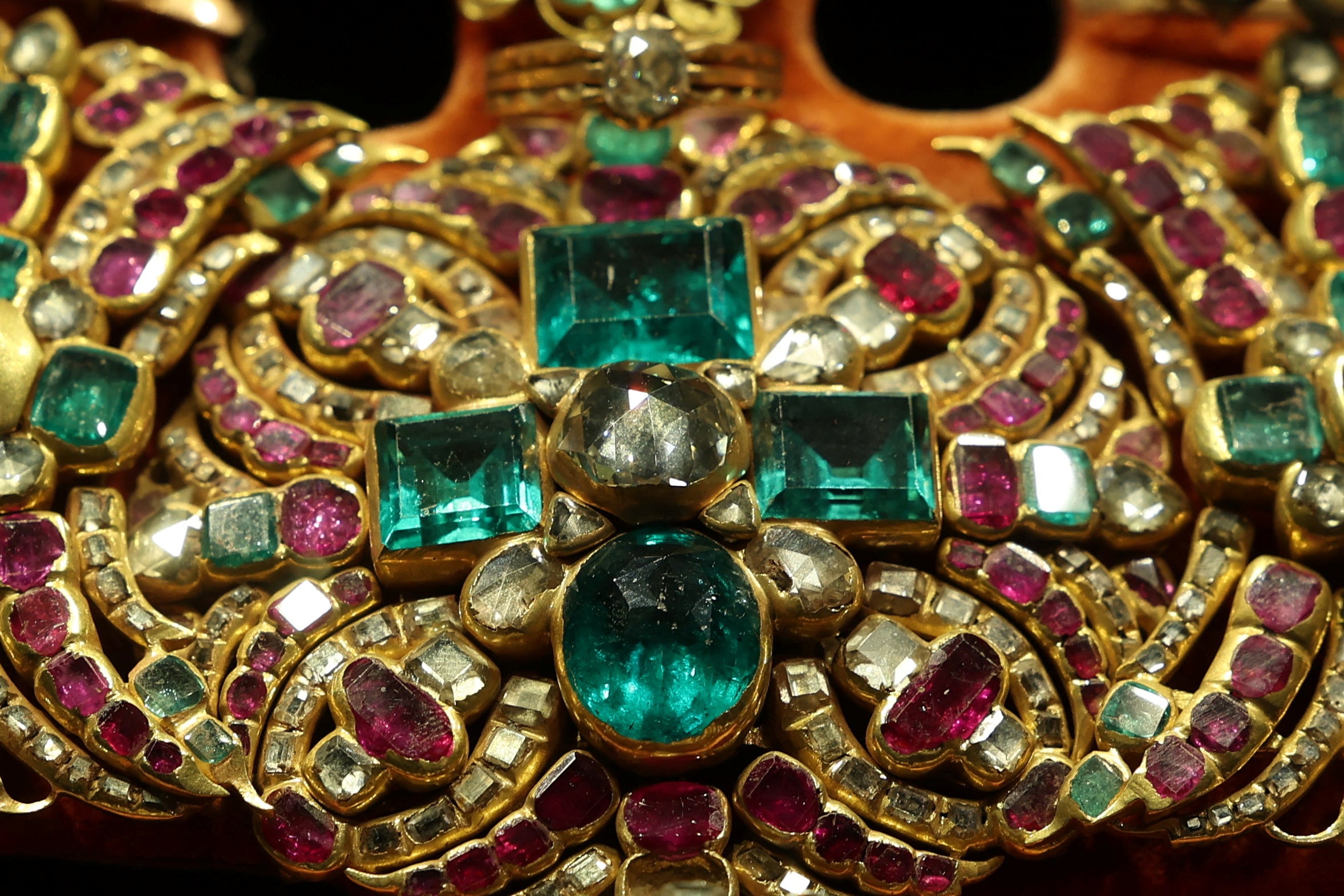 Experts have worked on a new way to identify gems through fingerprinting technology