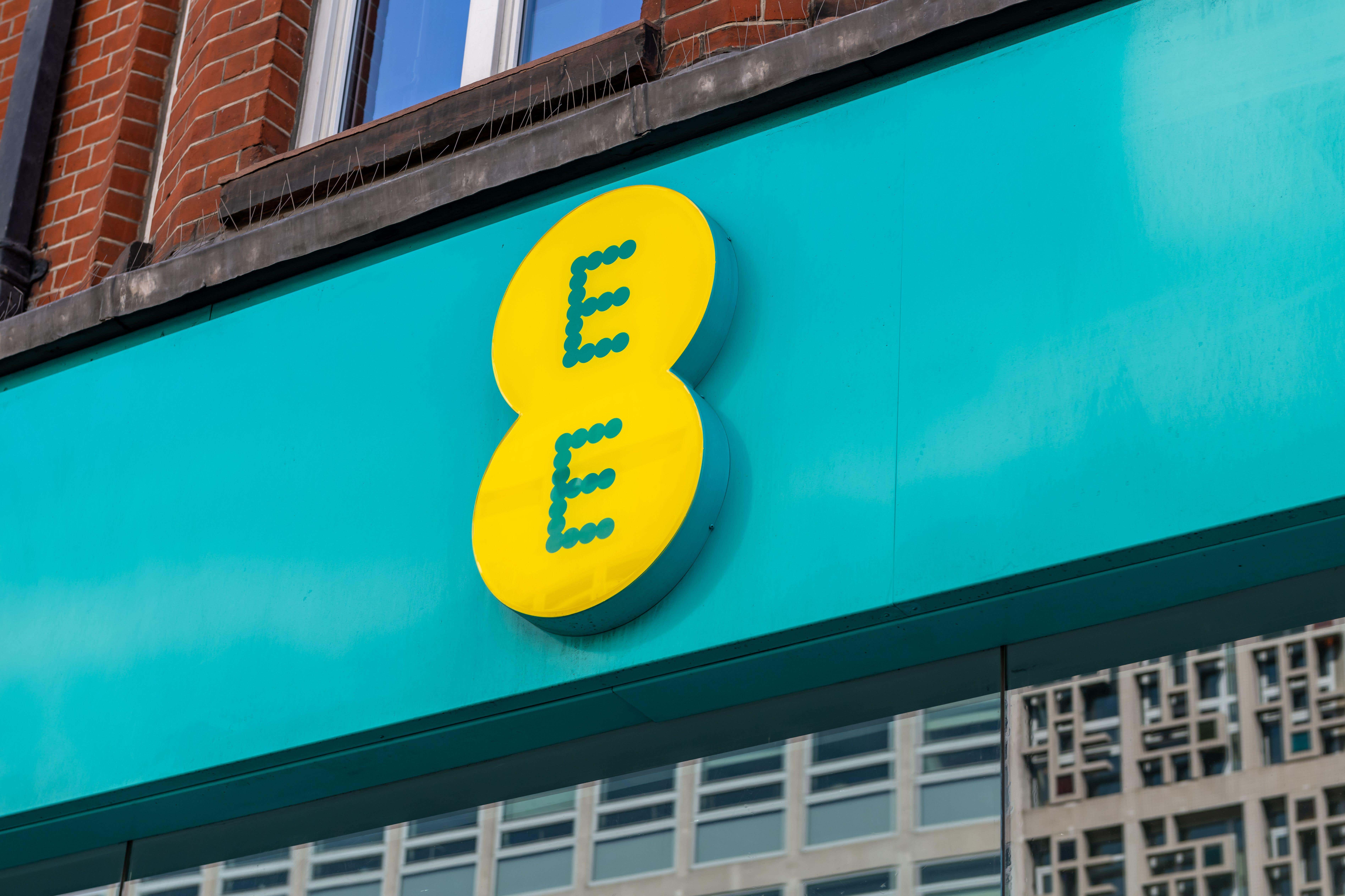 EE customers report issues with mobile and broadband (Alamy/PA)